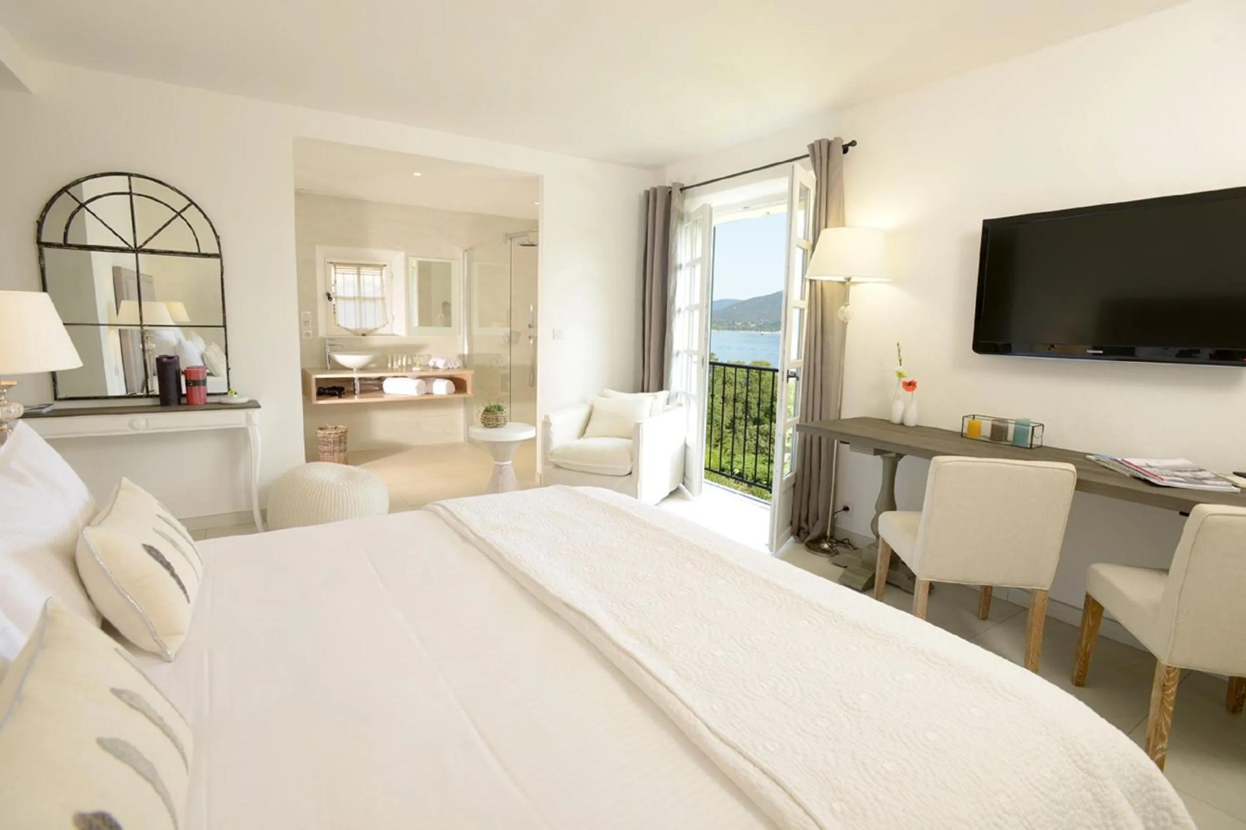 Bed in La Bastide d'Antoine