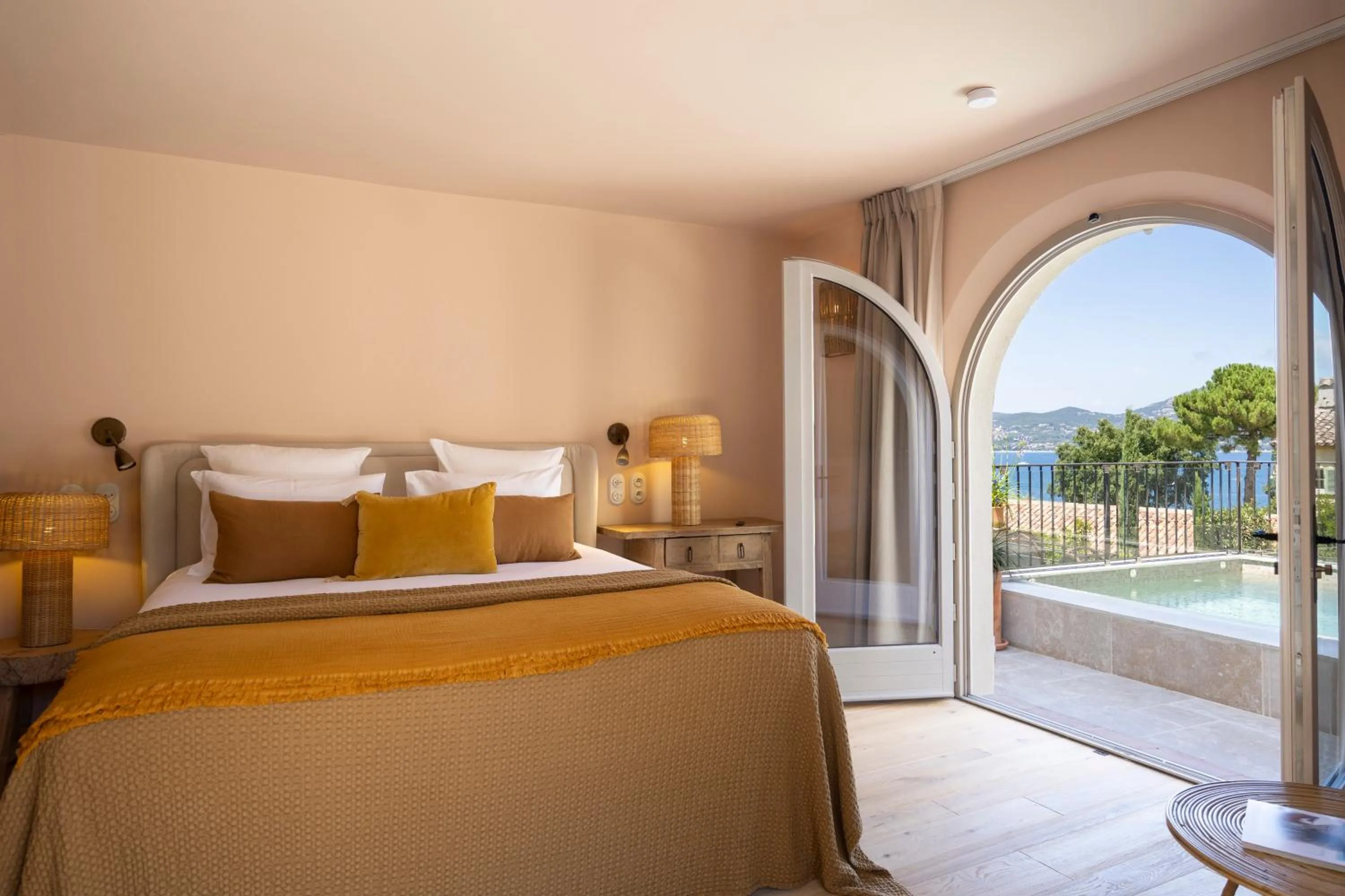 Patio in La Bastide d'Antoine