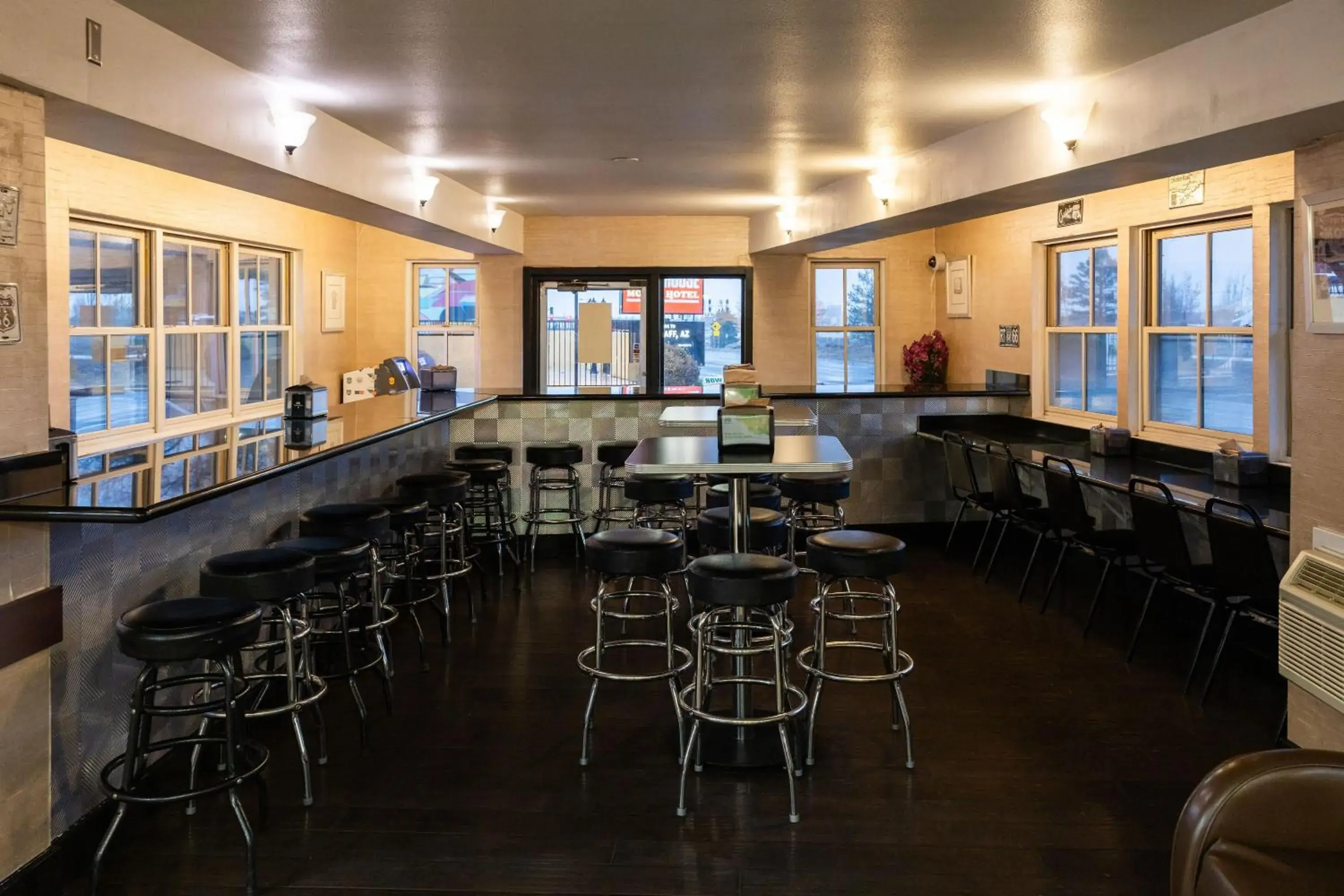 Restaurant/places to eat in Kings House Motor Hotel, a Dazzler Select by Wyndham Restaurant/places to eat in Kings House Motor Hotel, a Dazzler Select by Wyndham