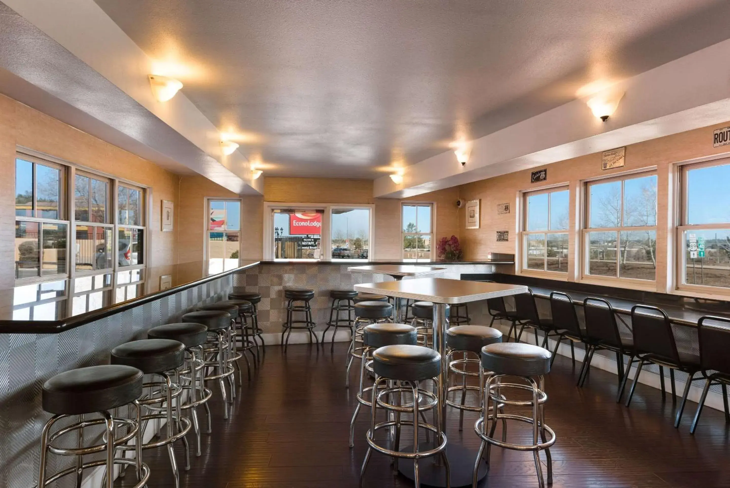 Restaurant/places to eat, Lounge/Bar in Econo Lodge Flagstaff Route 66