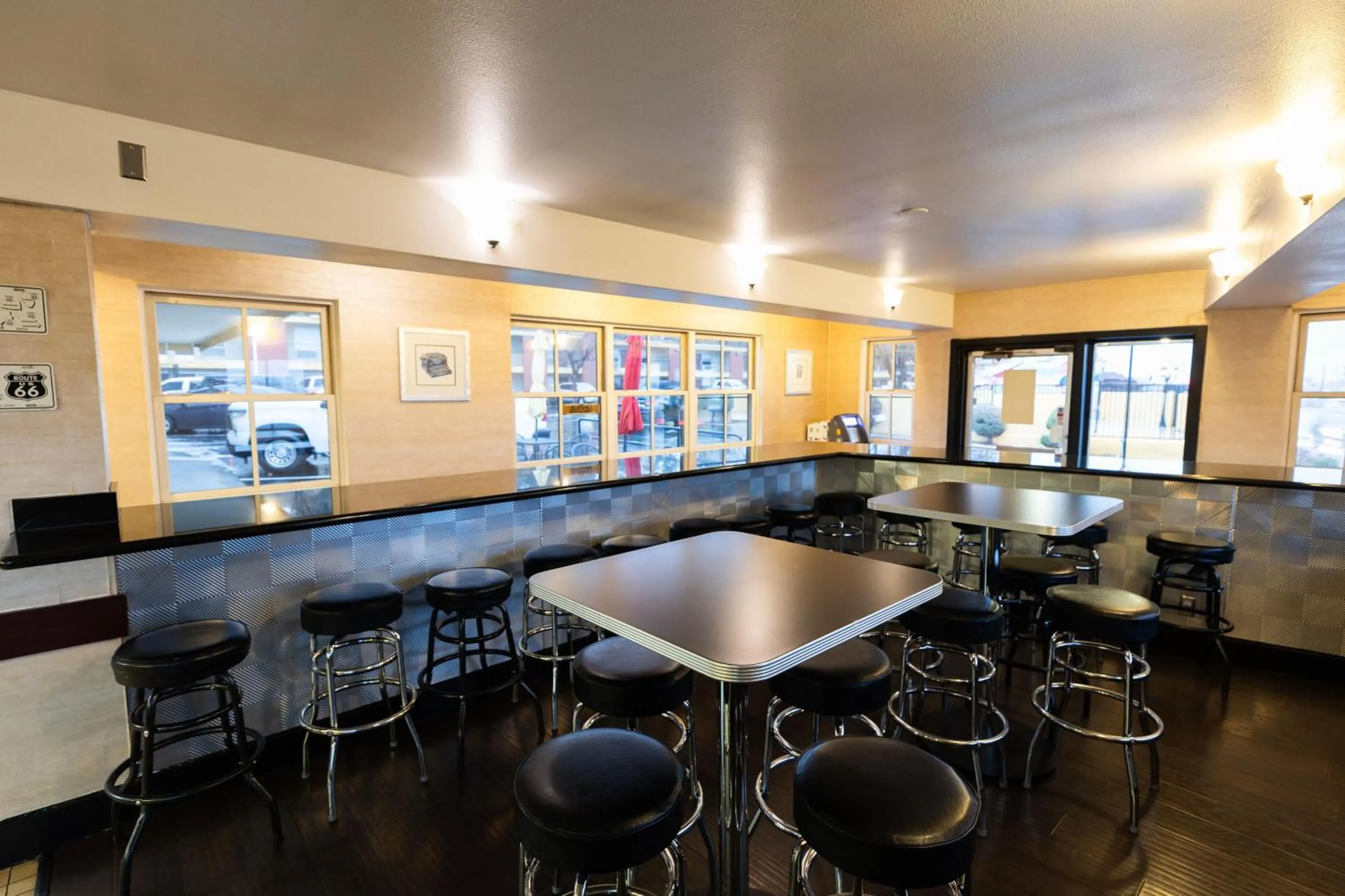 Restaurant/places to eat in Kings House Motor Hotel, a Dazzler Select by Wyndham