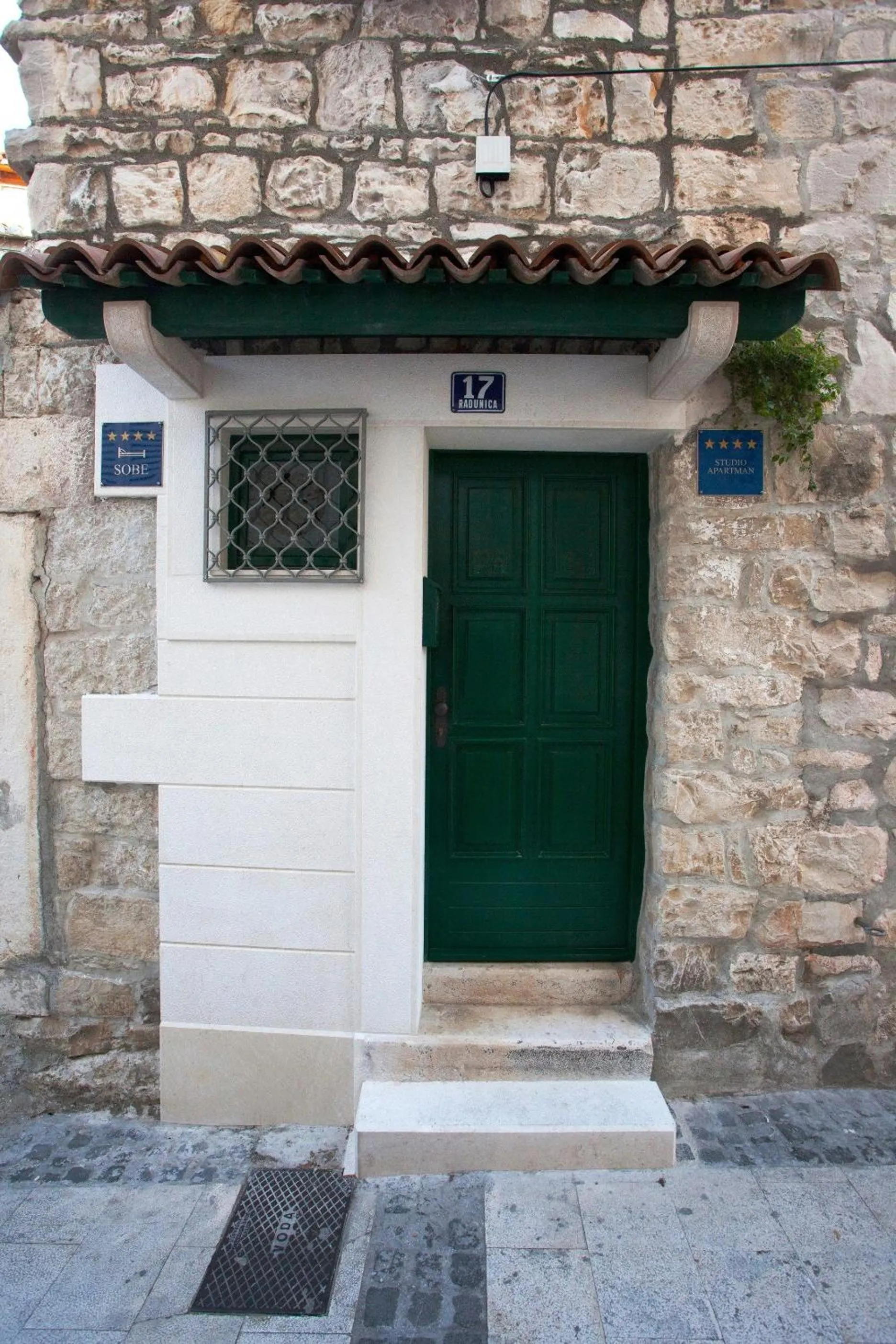 Facade/entrance in Villa Spaladium