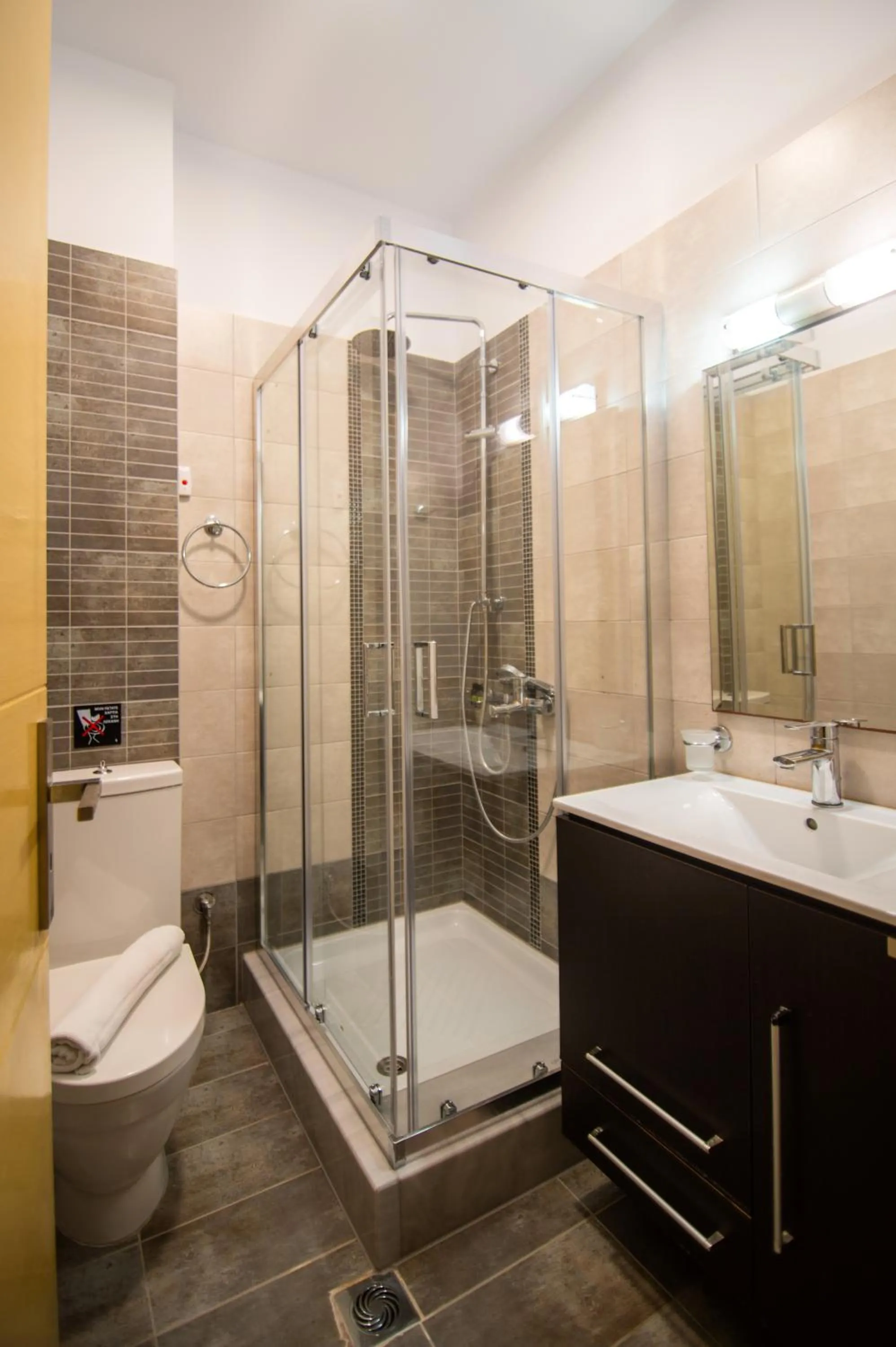 Shower in Riviera Perdika Hotel