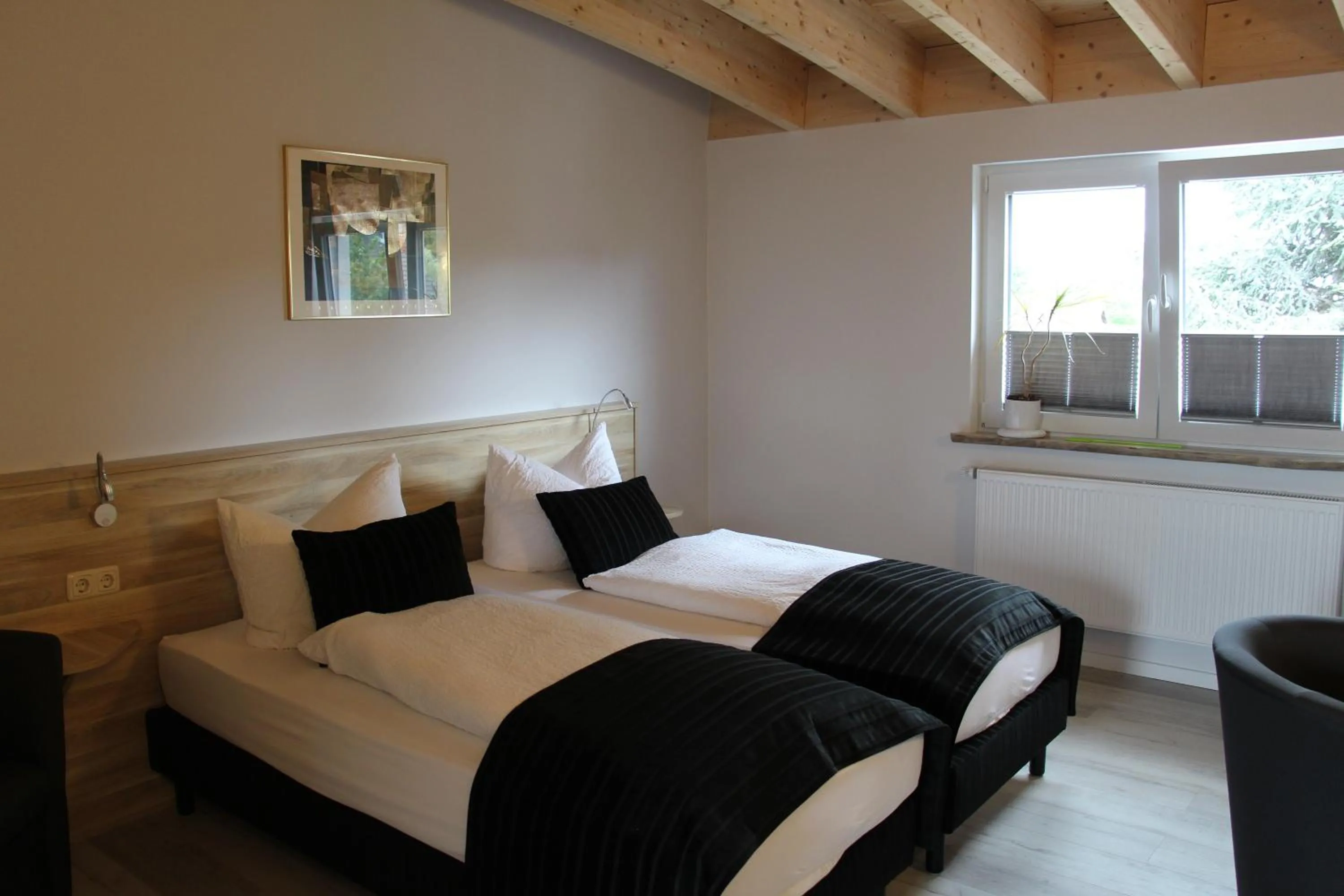 Photo of the whole room, Bed in Hotel-Restaurant Haus Berger
