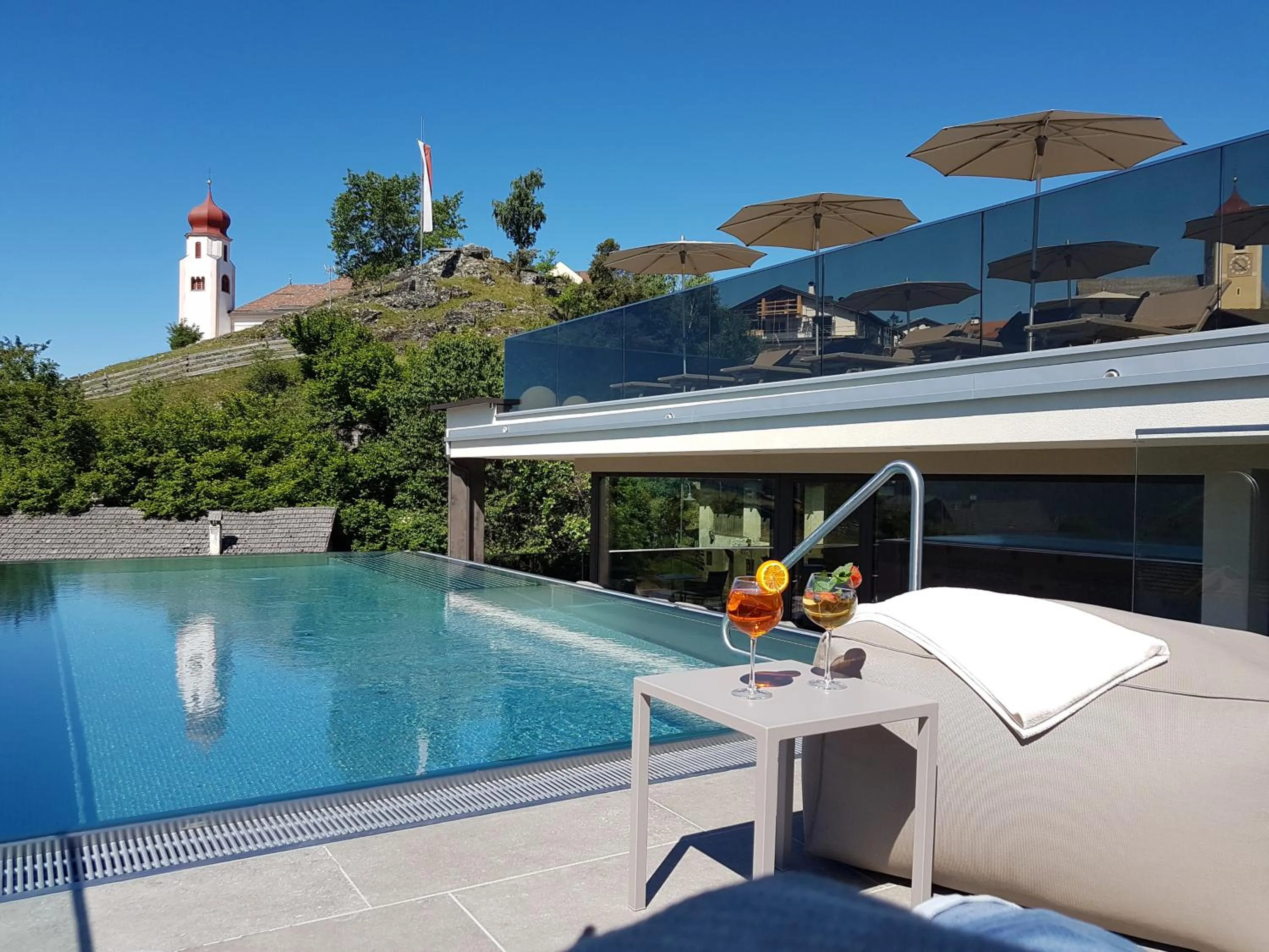 Swimming pool in Hotel Andechserhof & Mountain Sky