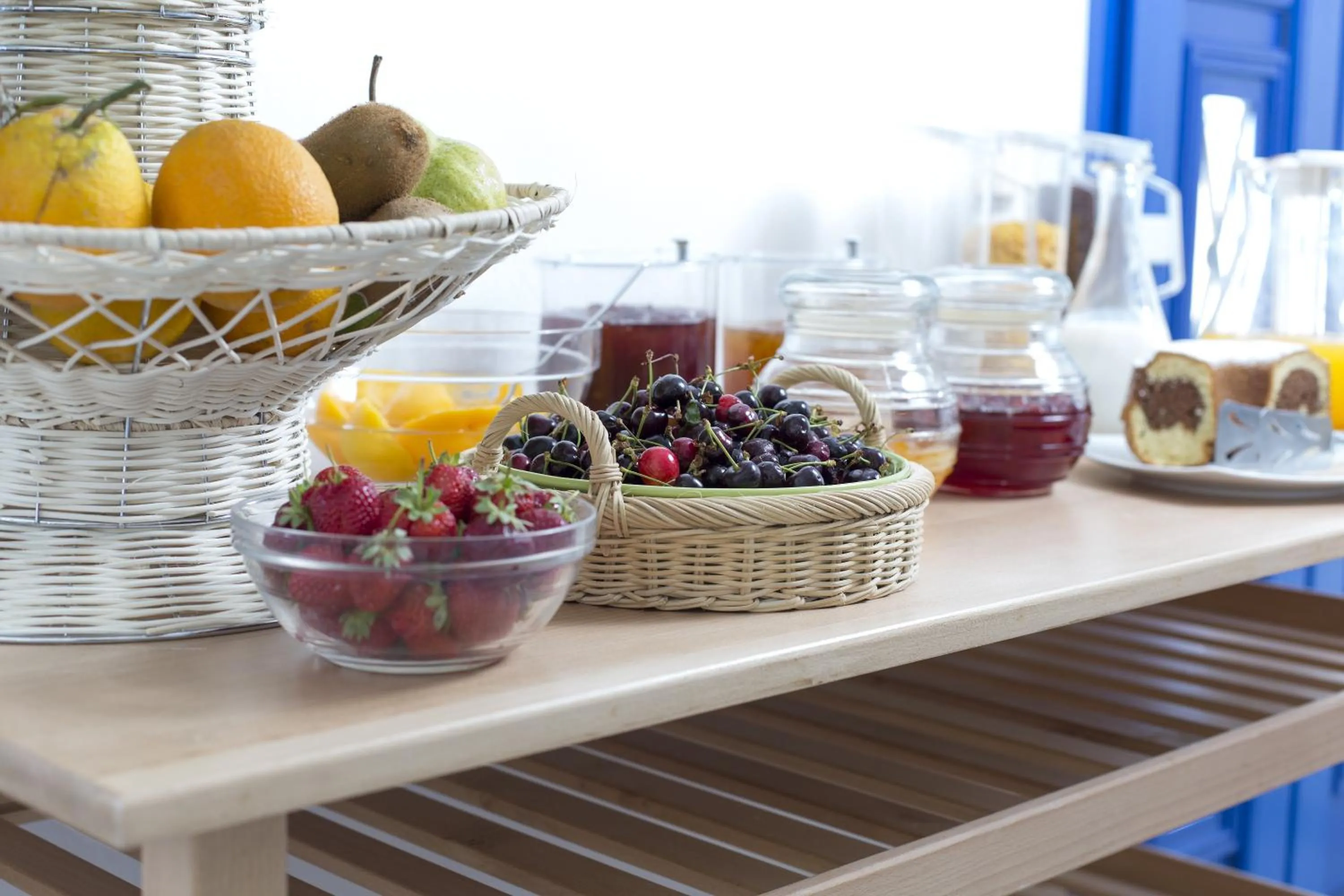 Buffet breakfast in Hotel Semeli