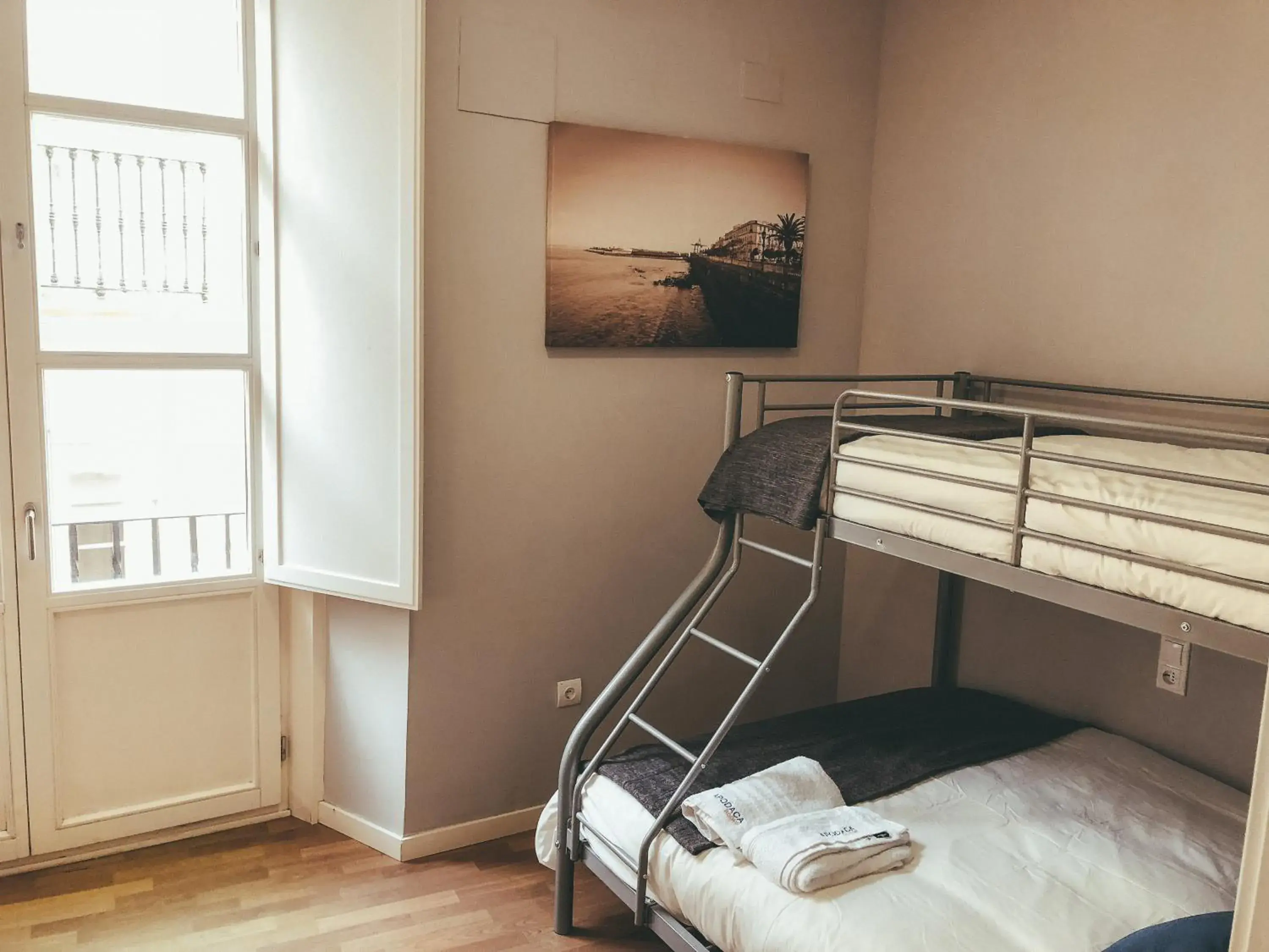 Double Room with Shared Bathroom - single occupancy in Apodaca Rooms Double Room with Shared Bathroom - single occupancy in Apodaca Rooms