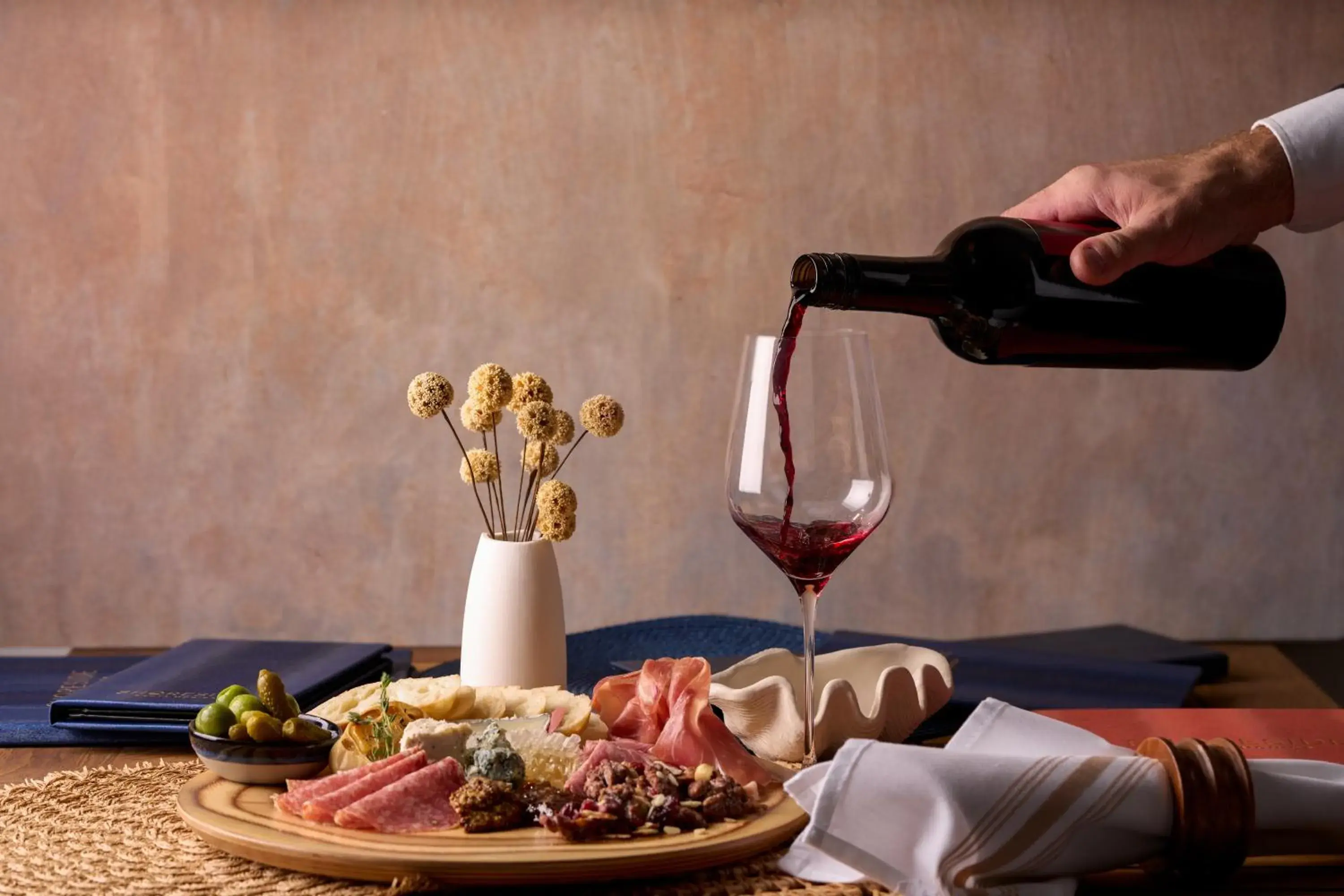 Restaurant/places to eat in Shore Hotel Restaurant/places to eat in Shore Hotel