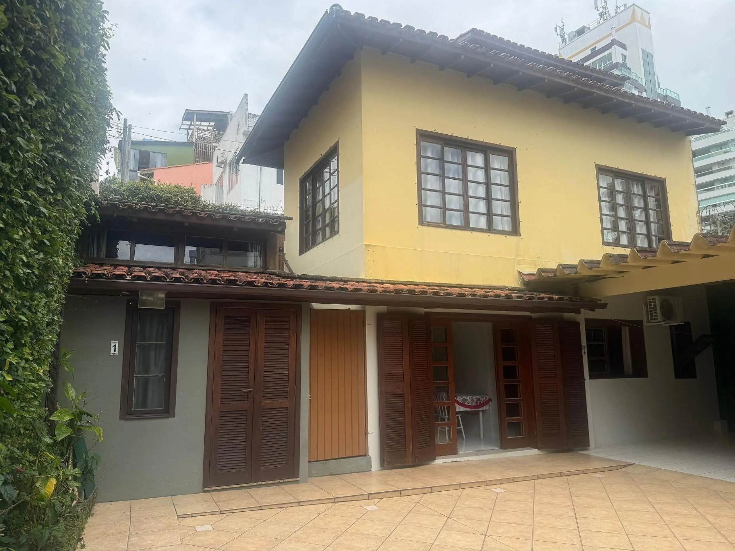 Facade/entrance in Residencial Glaura é Destino Floripa