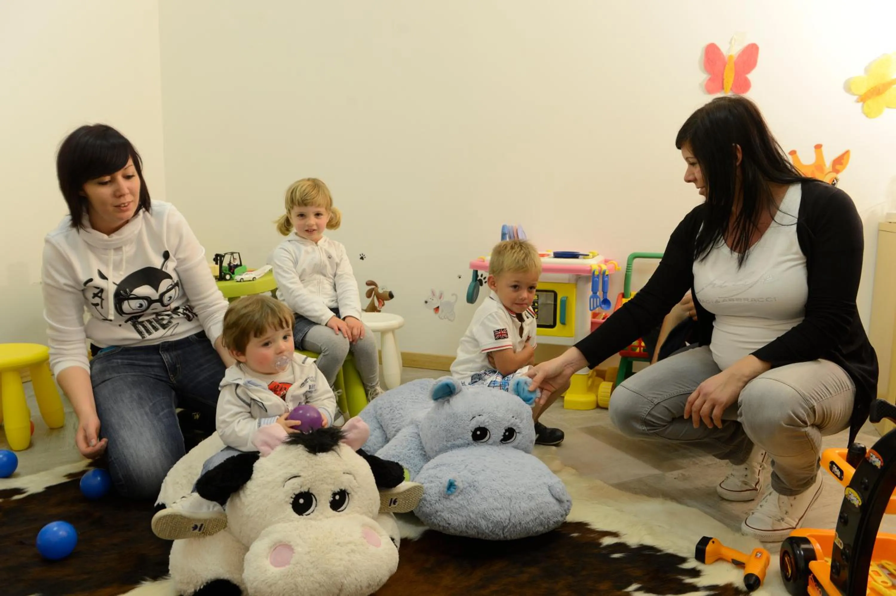 People in Hotel Vittoria