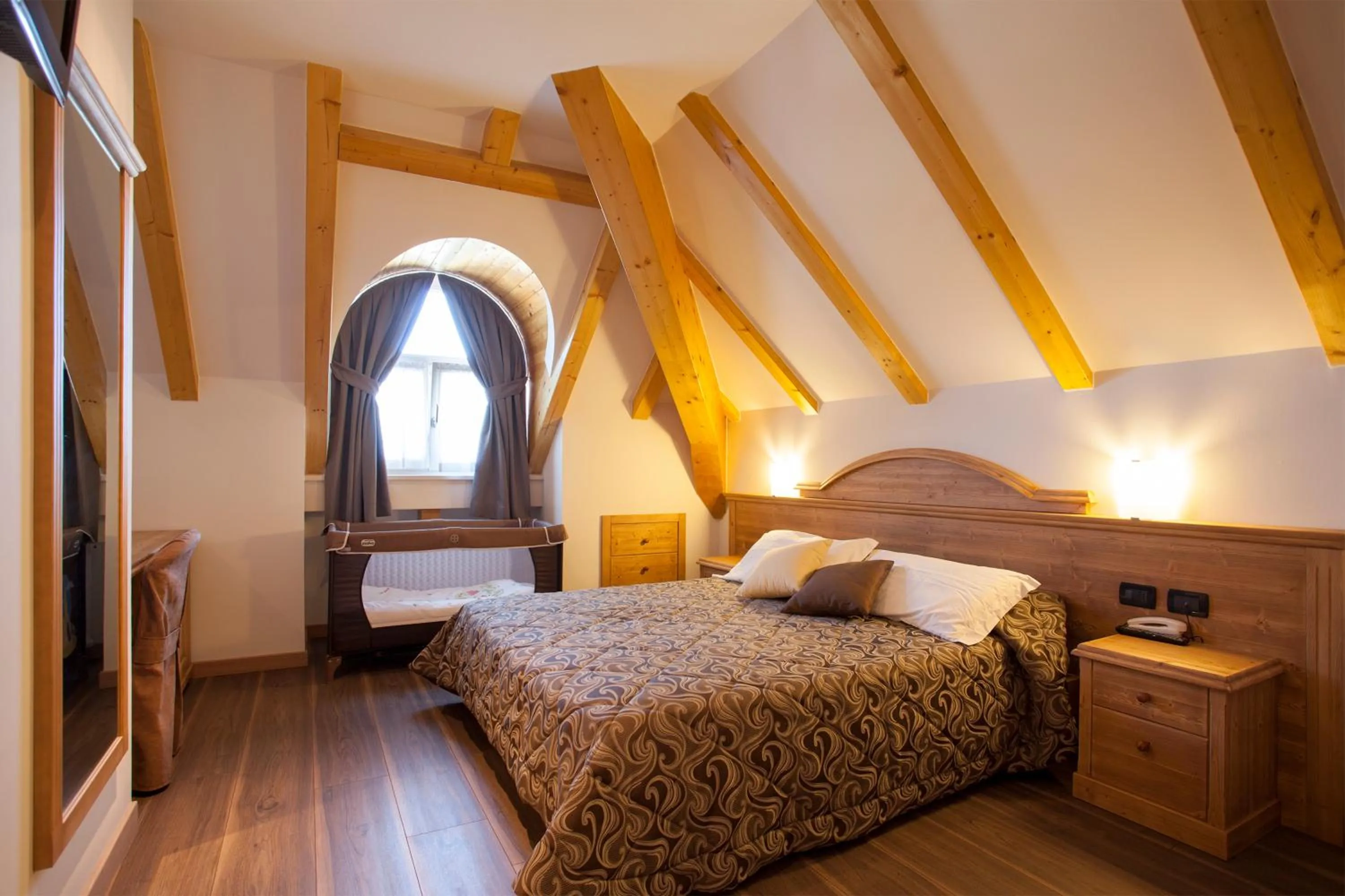 Bed in Hotel Vittoria