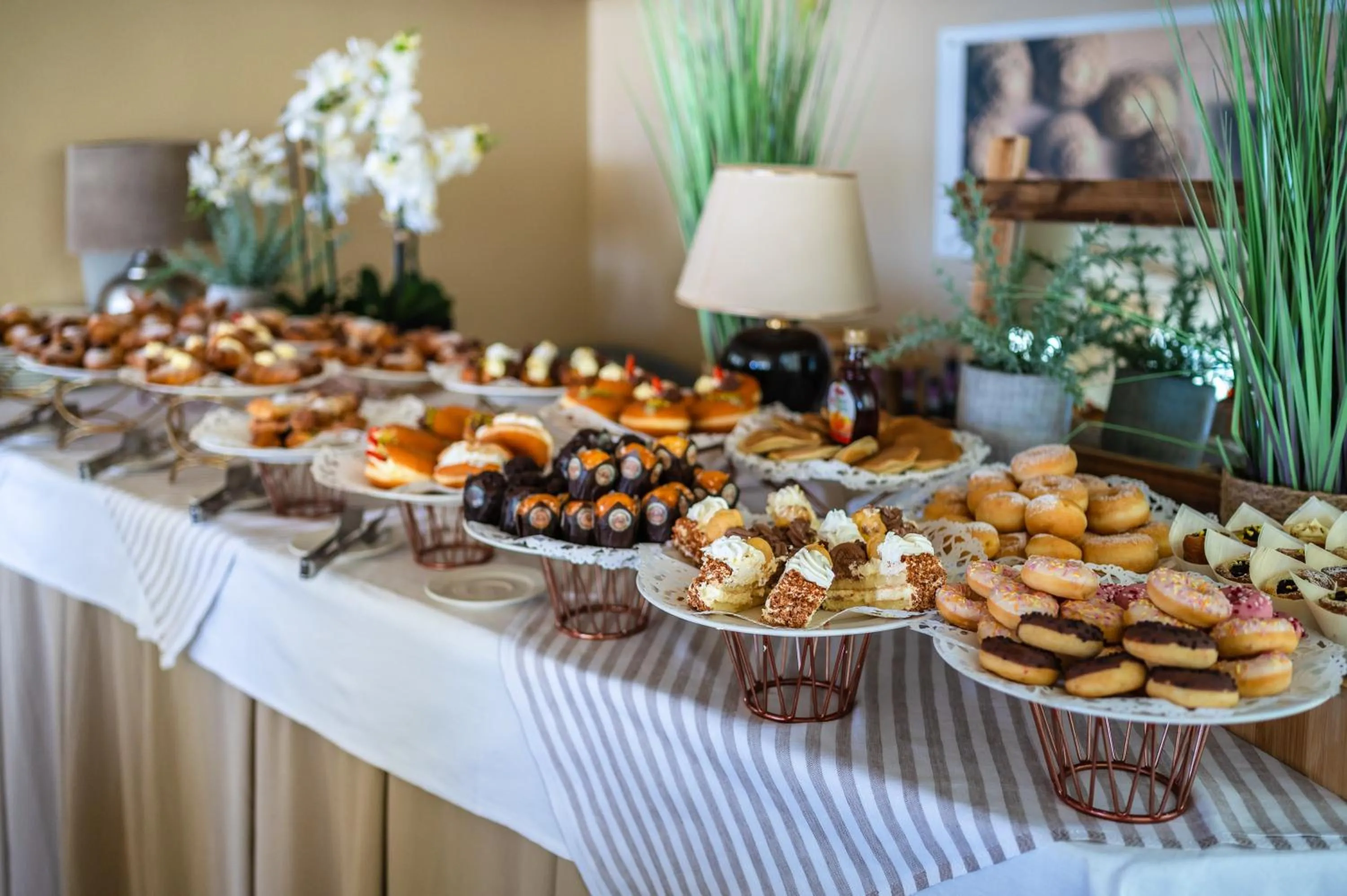 Buffet breakfast in Hotel Orizzonte