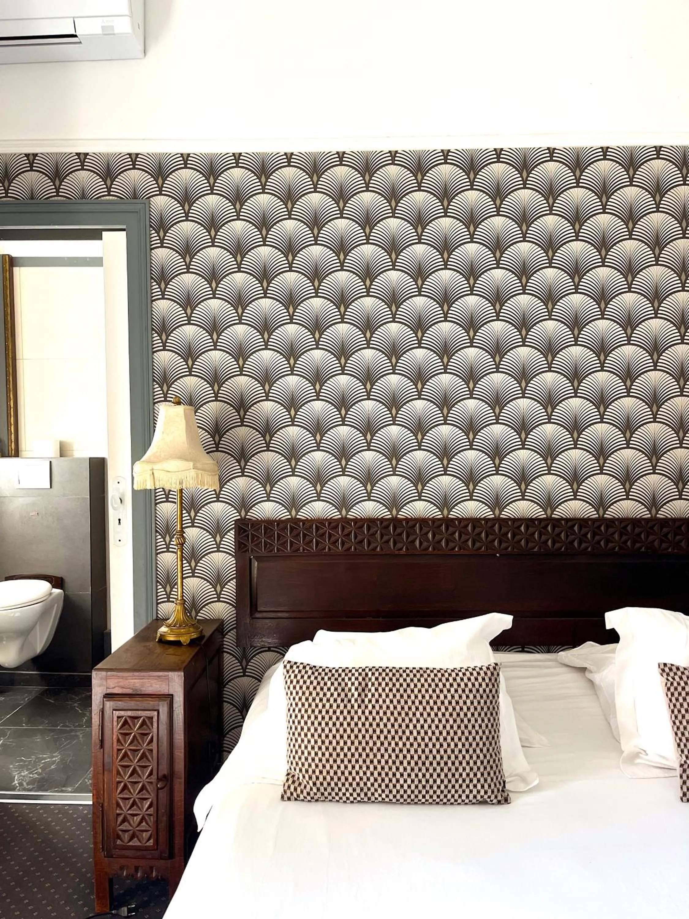 Bed in Saint Charles Hôtel & Coliving Biarritz