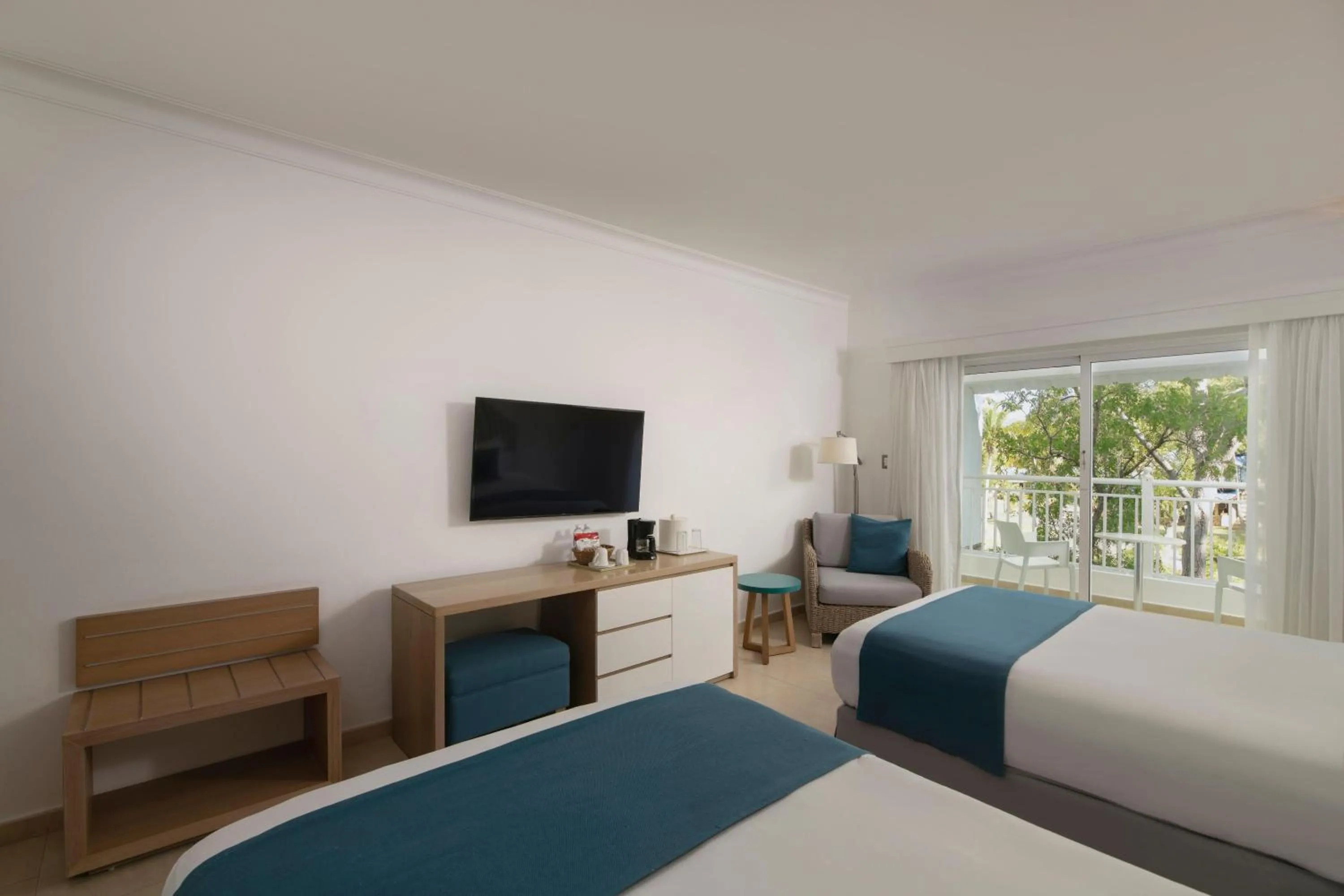 Photo of the whole room, Bed in Wyndham Alltra Samana All Inclusive Resort