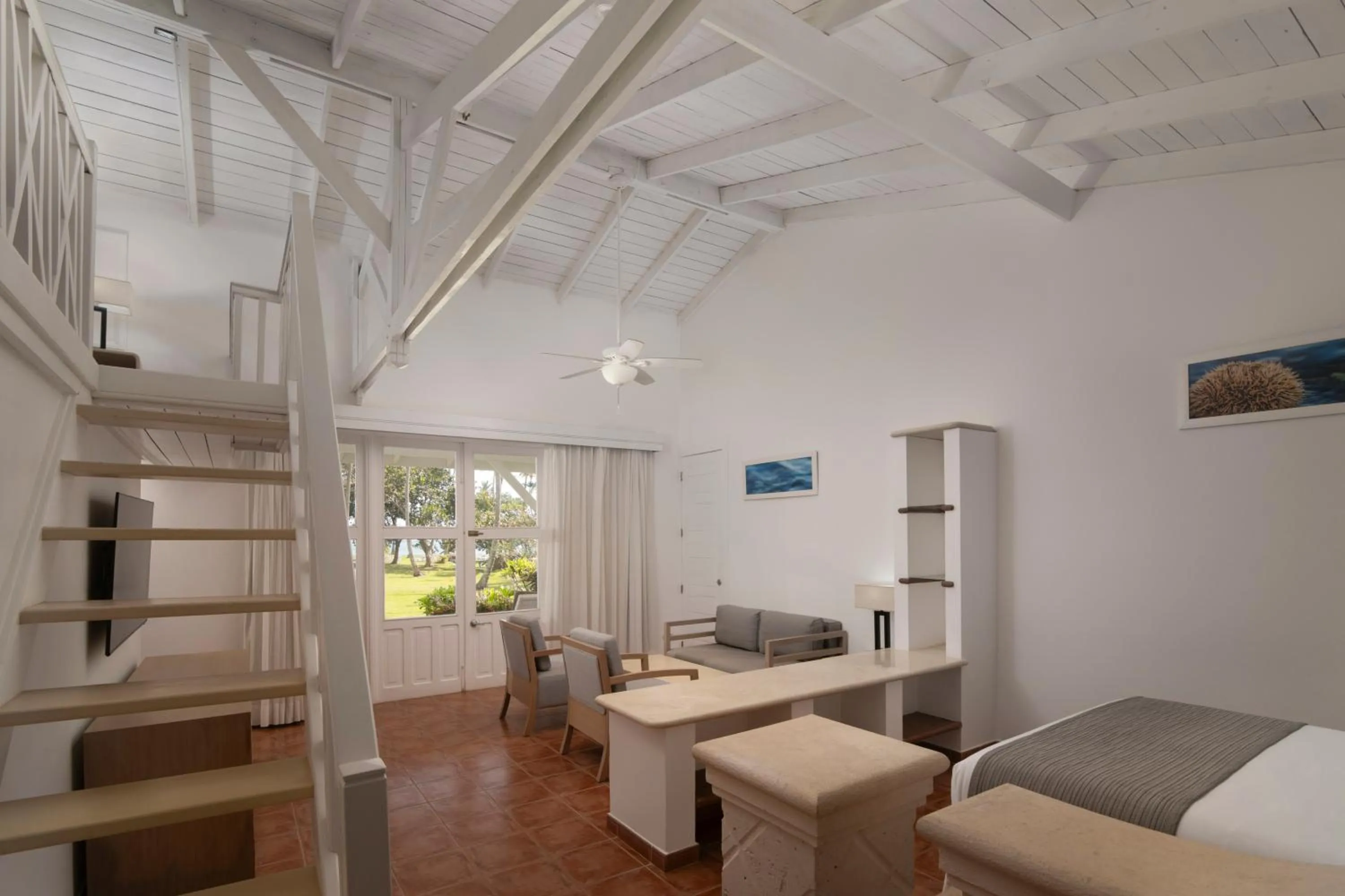 Bed in Wyndham Alltra Samana All Inclusive Resort