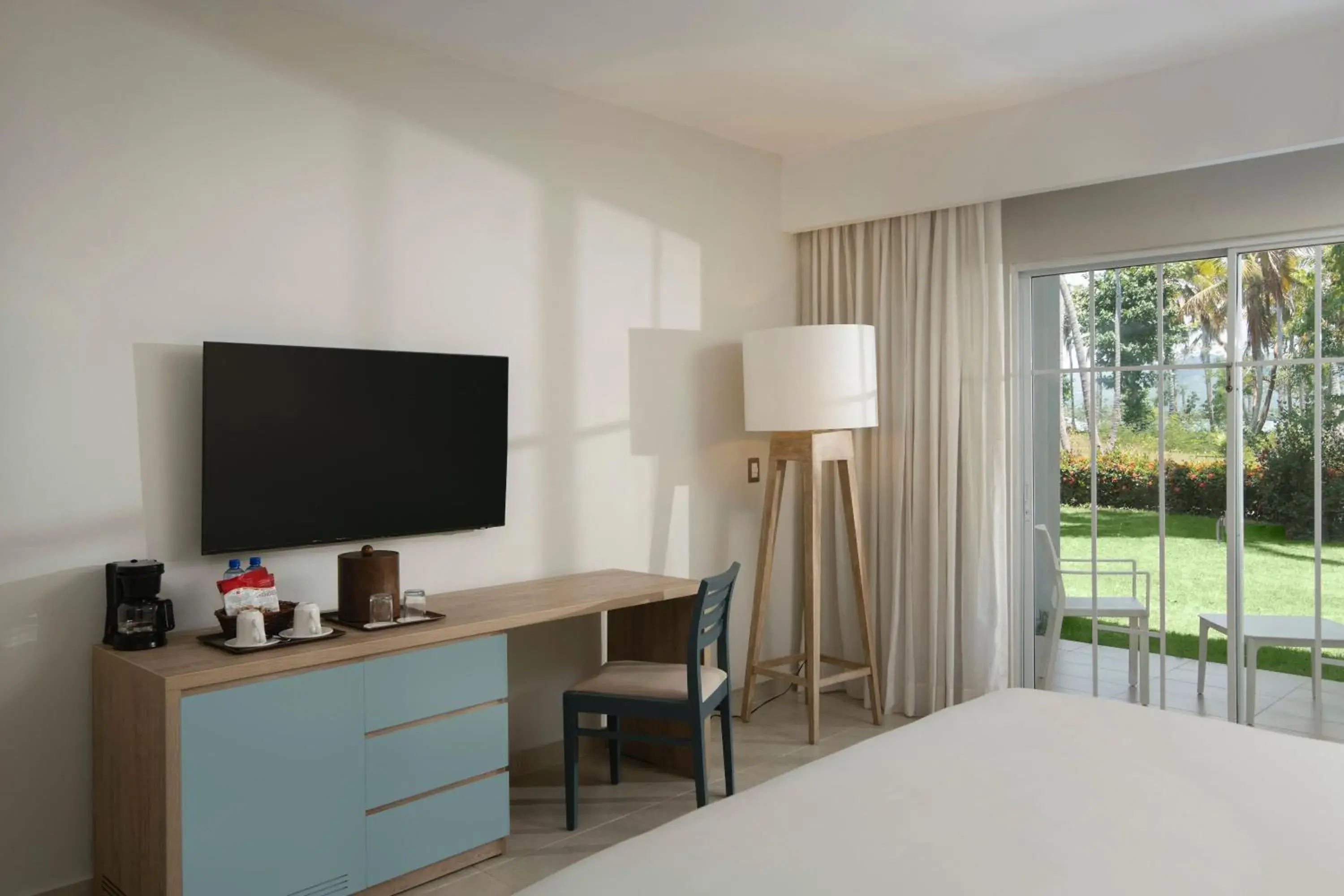 Standard King Room with Garden View - single occupancy in Wyndham Alltra Samana All Inclusive Resort Standard King Room with Garden View - single occupancy in Wyndham Alltra Samana All Inclusive Resort