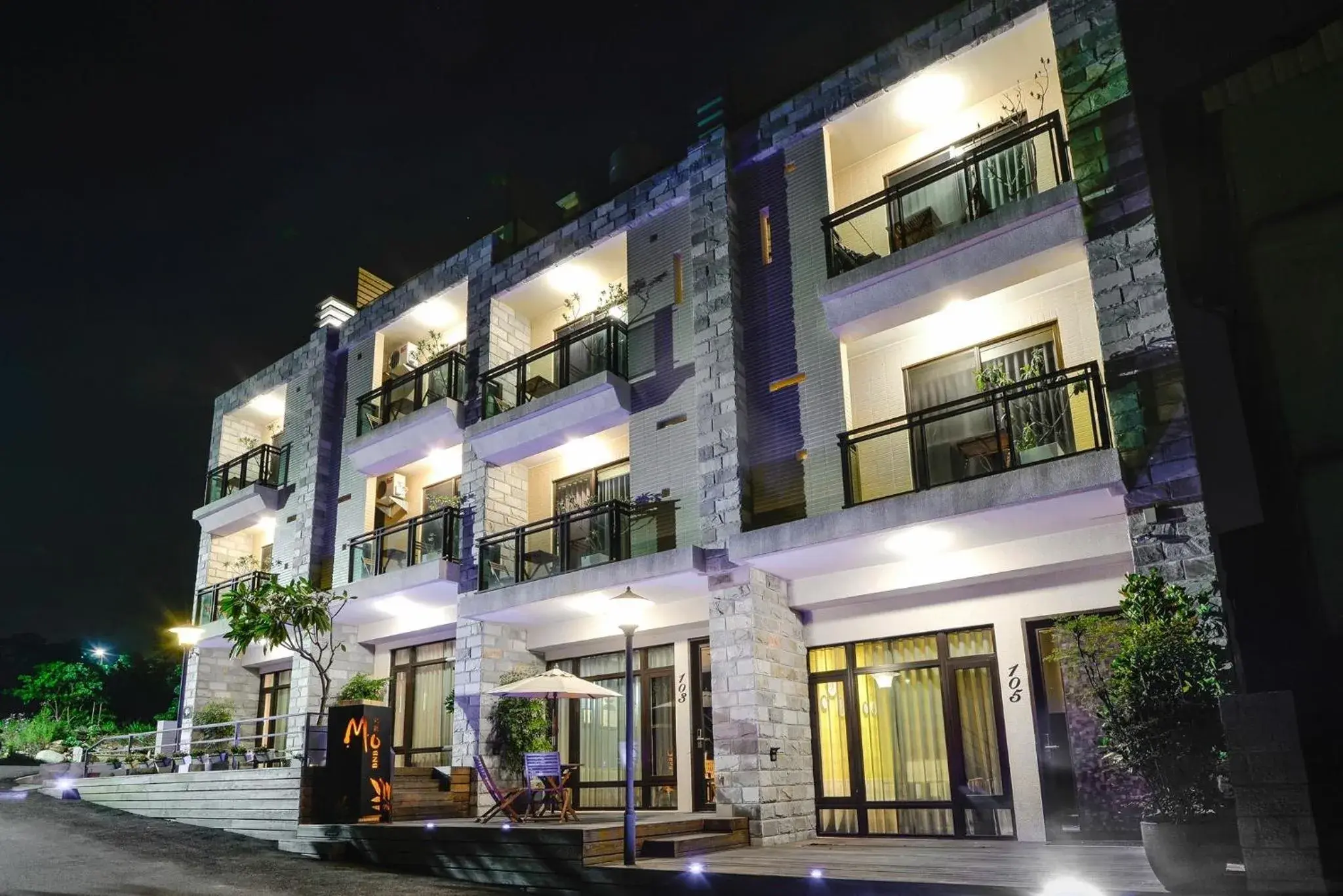 Property building in Mo Property building in Mo