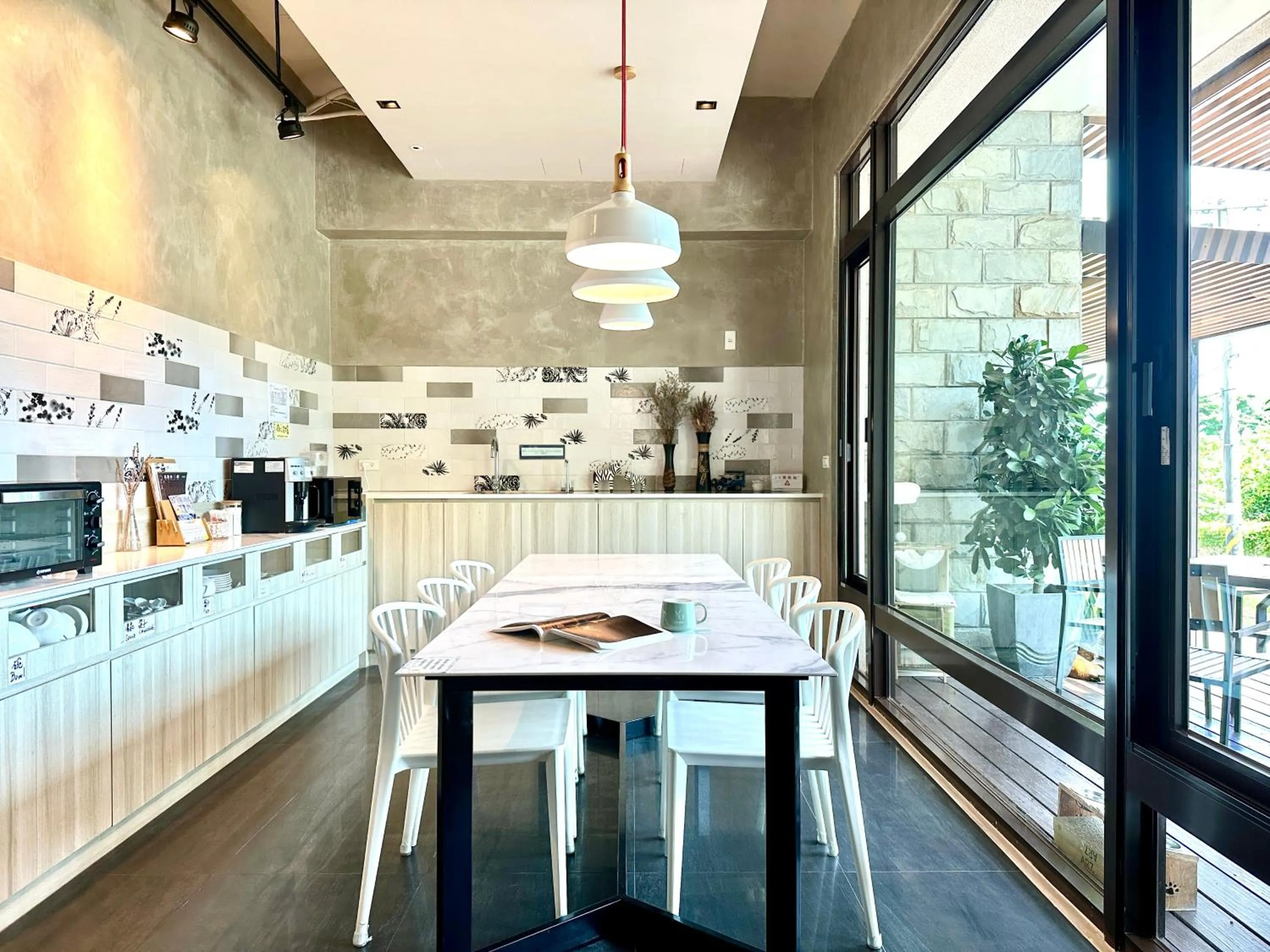 Restaurant/places to eat in Mo