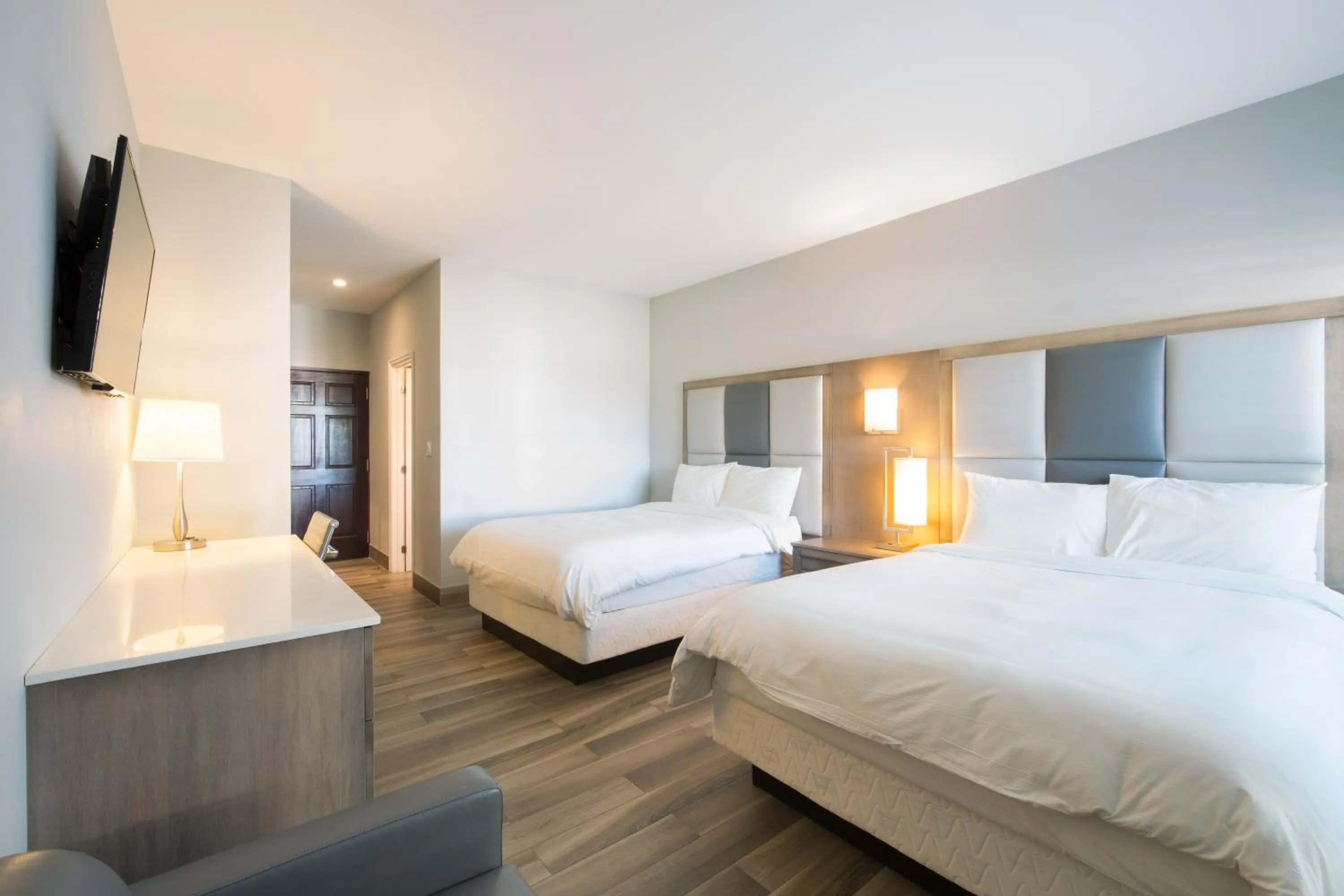 Seating area, Bed in Hotel La Vista Azul