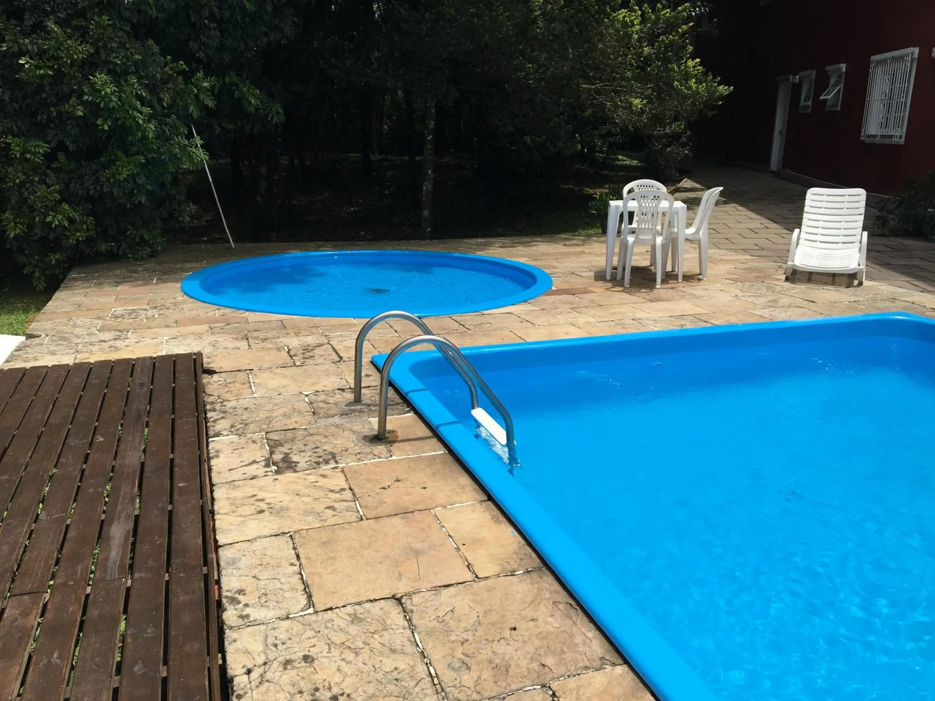 Pool view in Hotel Galo Vermelho