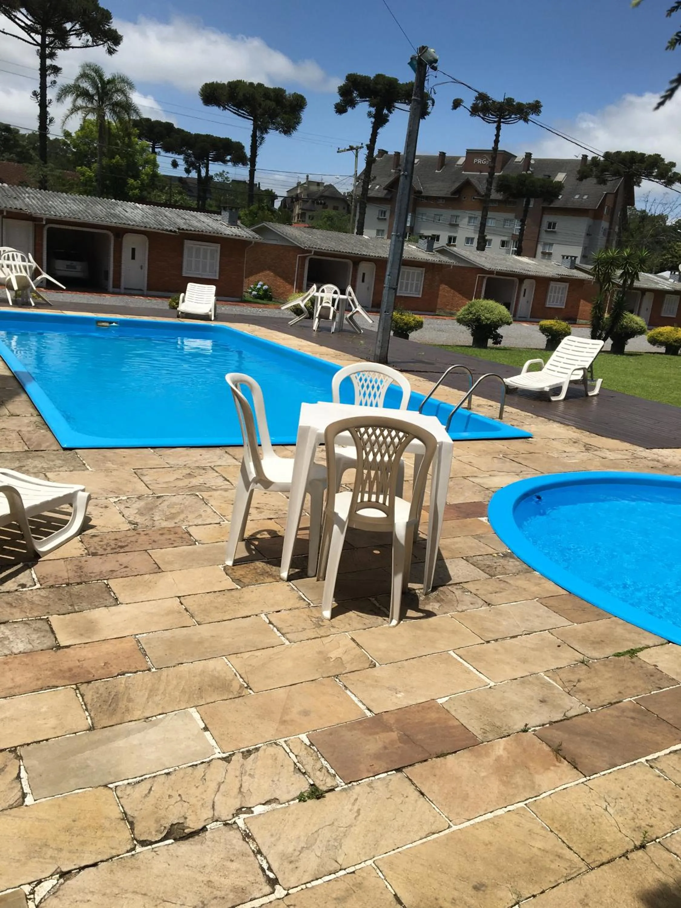 Pool view in Hotel Galo Vermelho