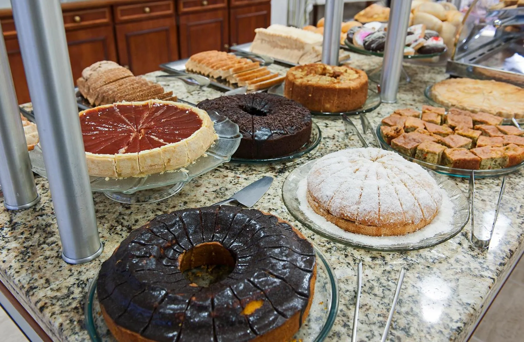 Buffet breakfast in Hotel Galo Vermelho