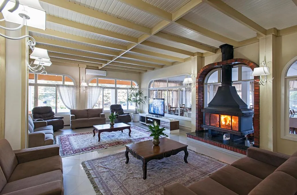 Property building in Hotel Galo Vermelho