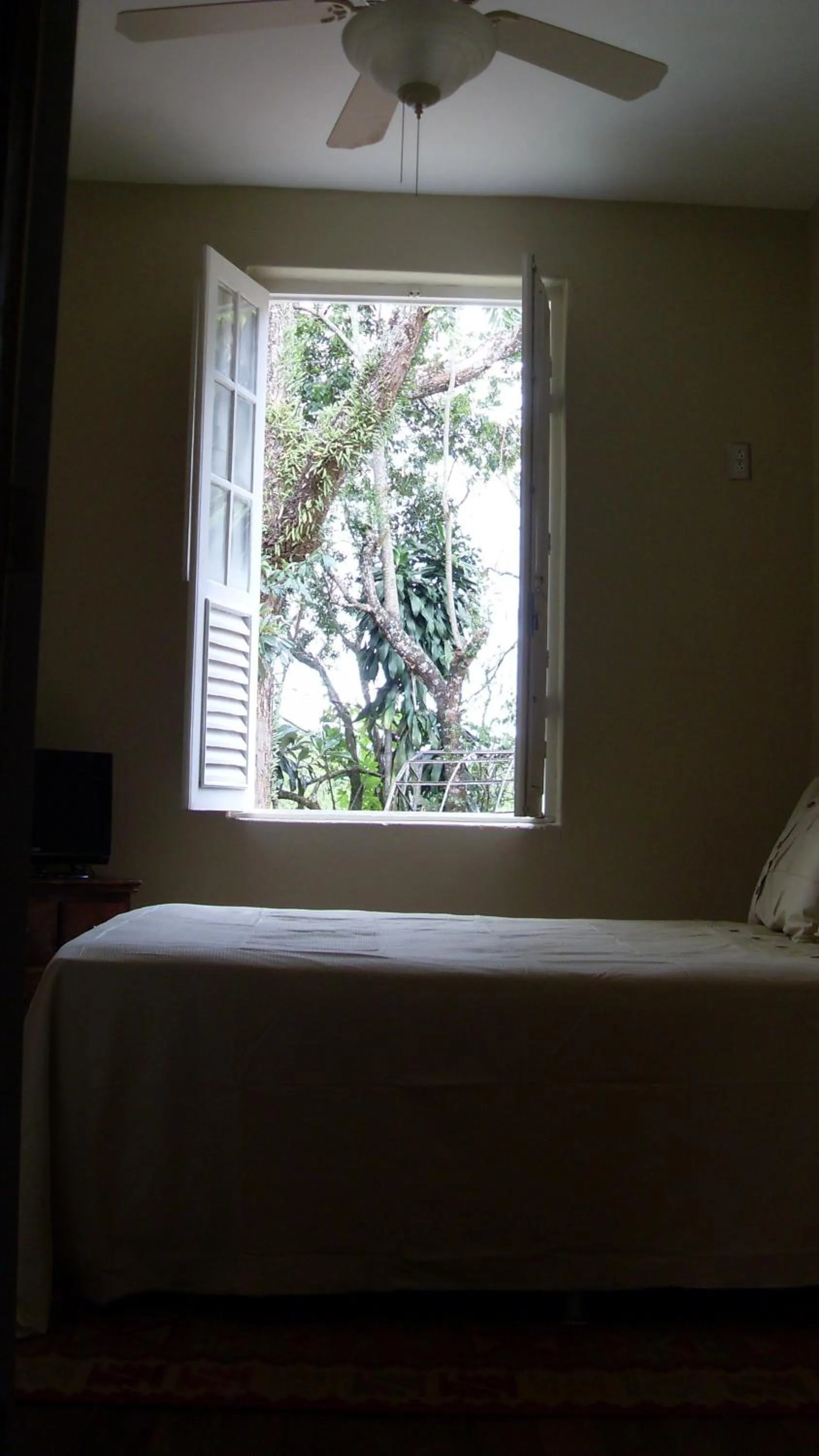 Photo of the whole room, Bed in Pousada Papyrus