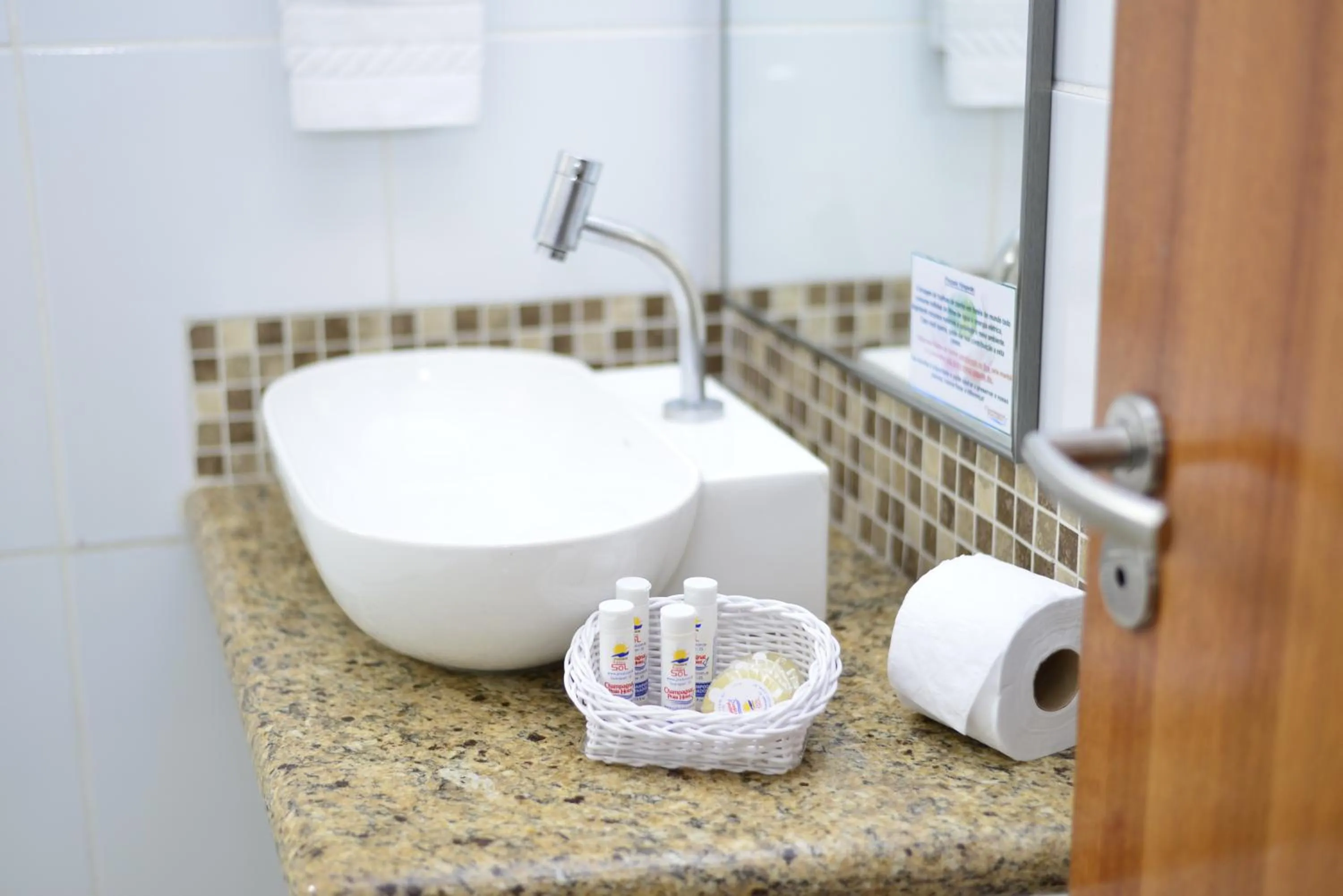 Bathroom in Champagnat Praia Hotel