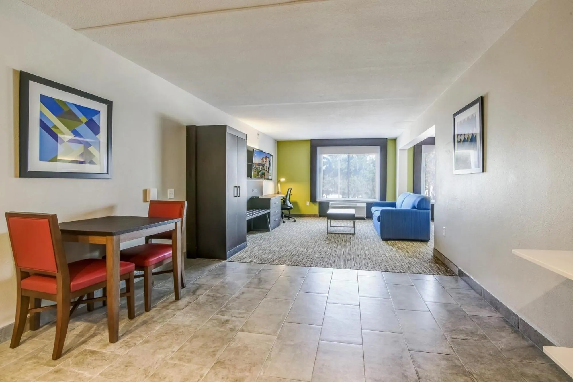 Holiday Inn Express & Suites Longview North by IHG