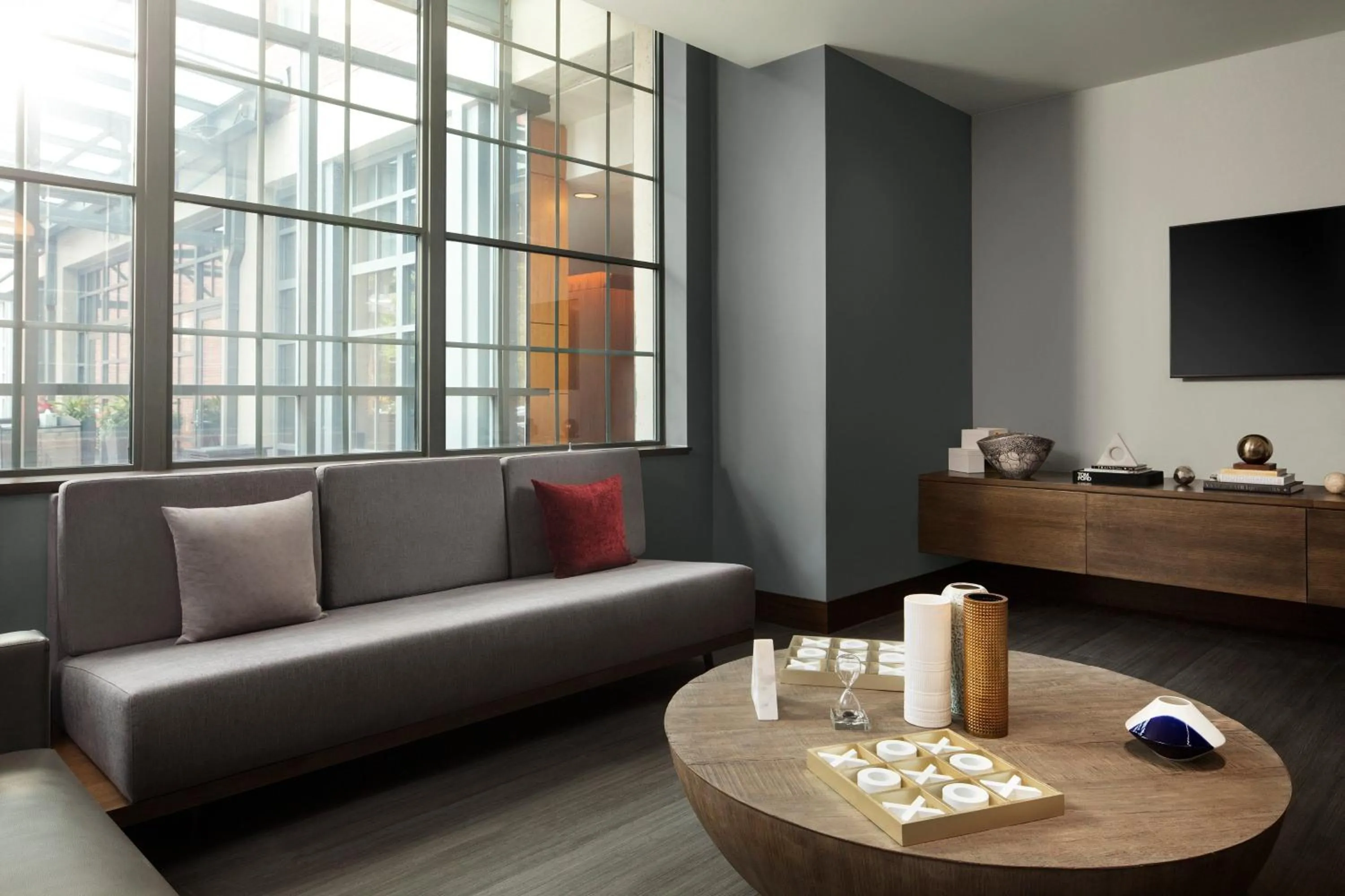 Lounge or bar in The Westin St. Louis