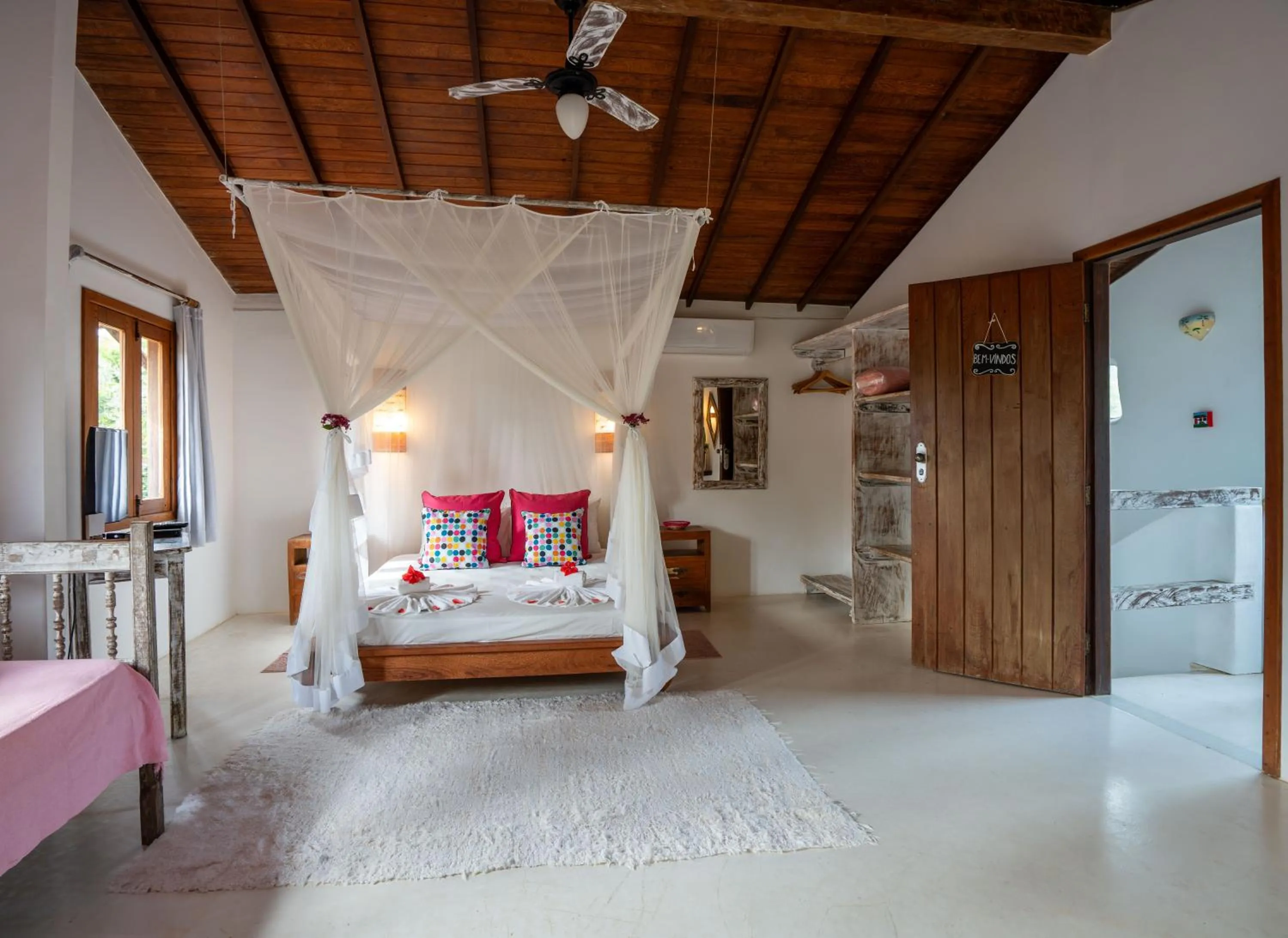 Photo of the whole room, Bed in Pousada Jardim Das Margaridas