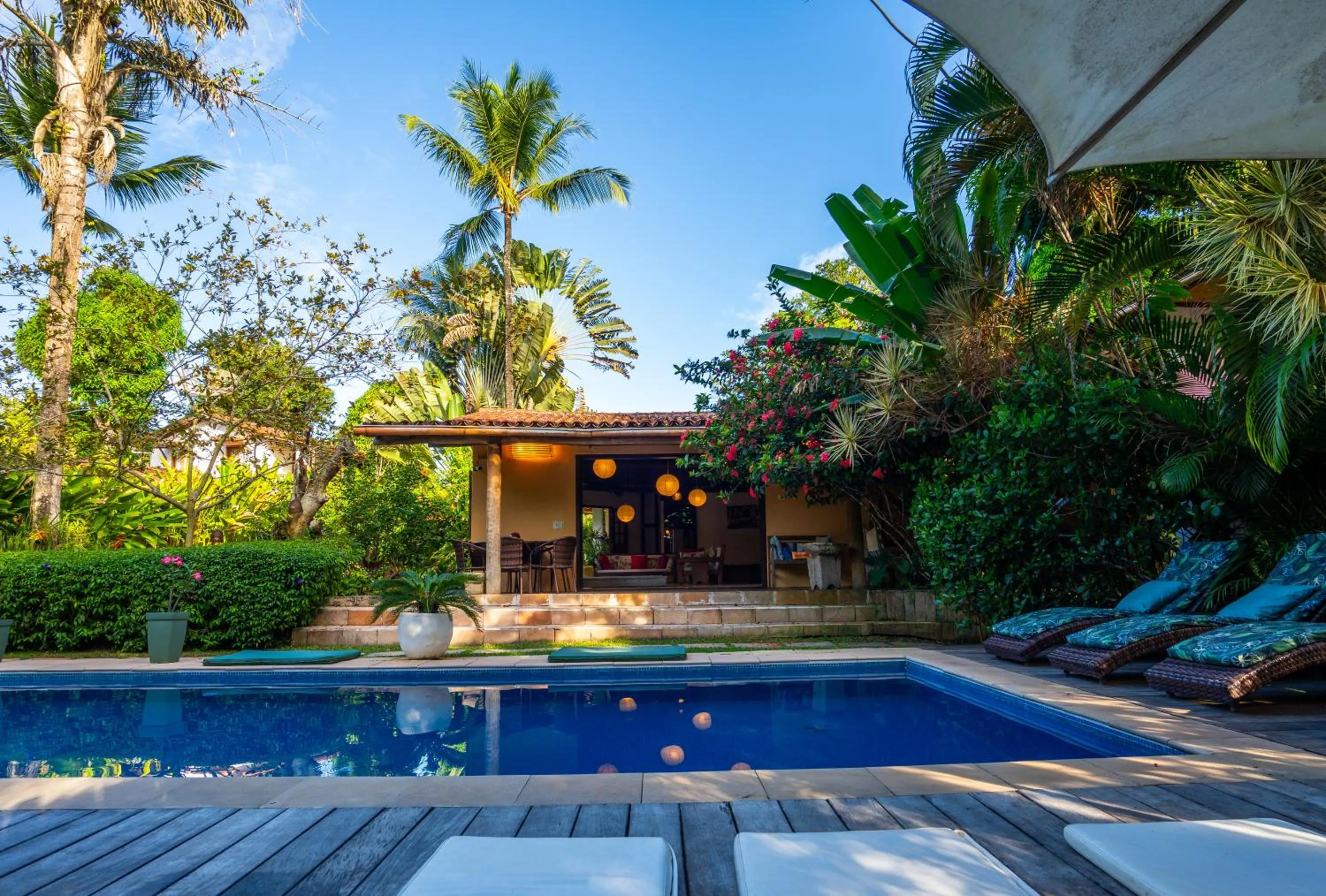 Swimming pool in Pousada Jardim Das Margaridas