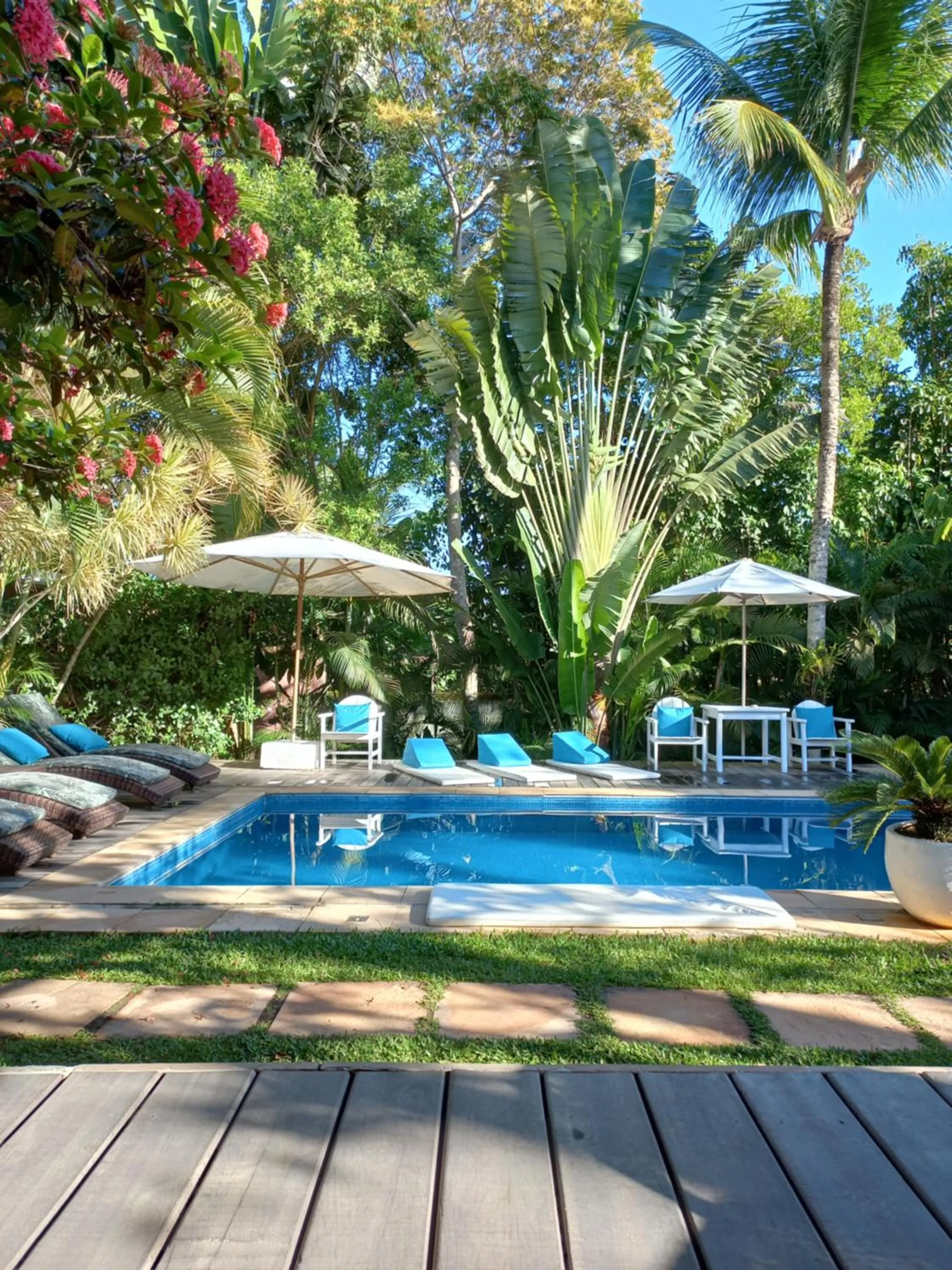 Swimming pool in Pousada Jardim Das Margaridas