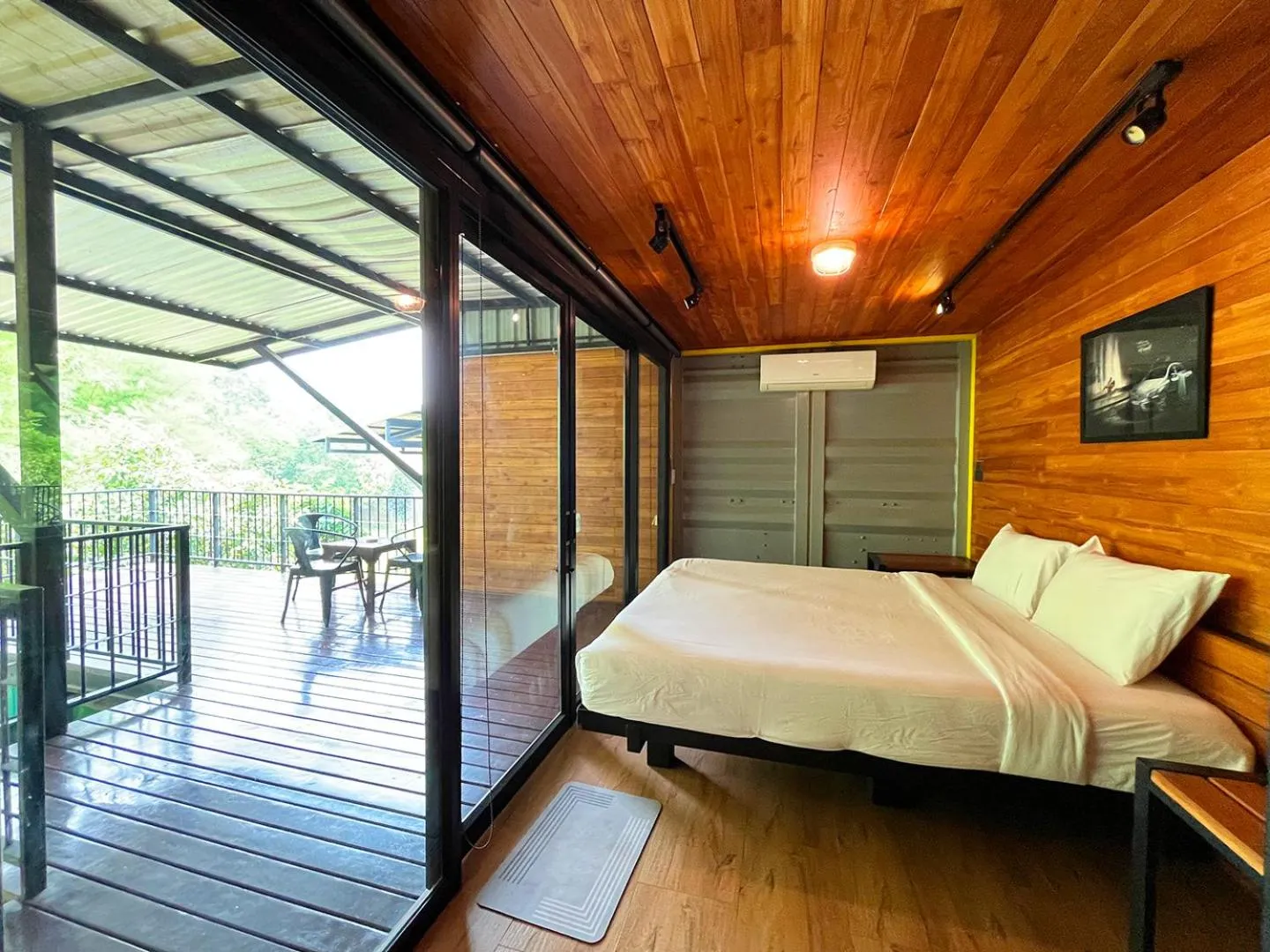 View (from property/room), Bed in Kong Resort Vangvieng
