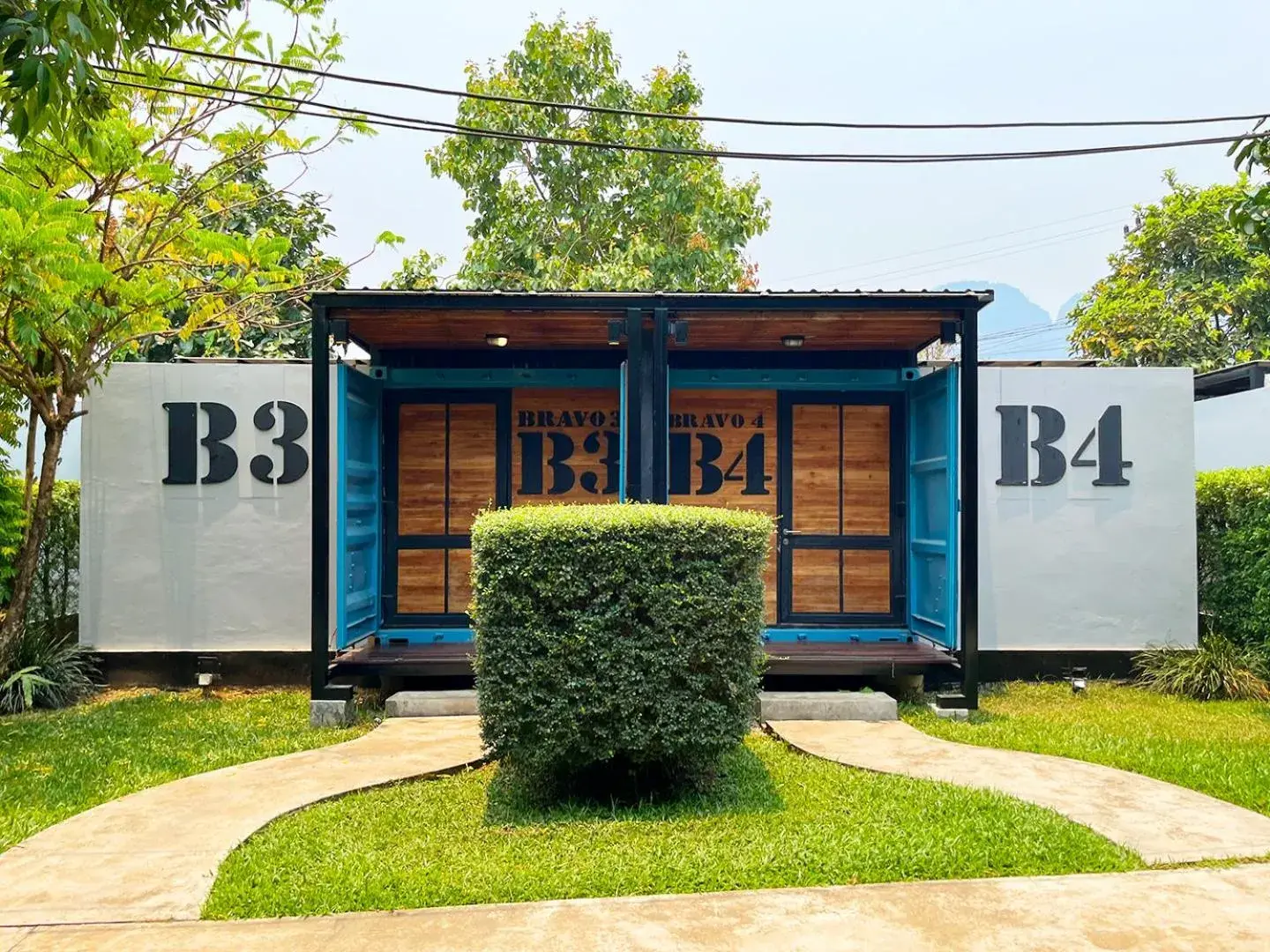 Property building in Kong Resort Vangvieng Property building in Kong Resort Vangvieng