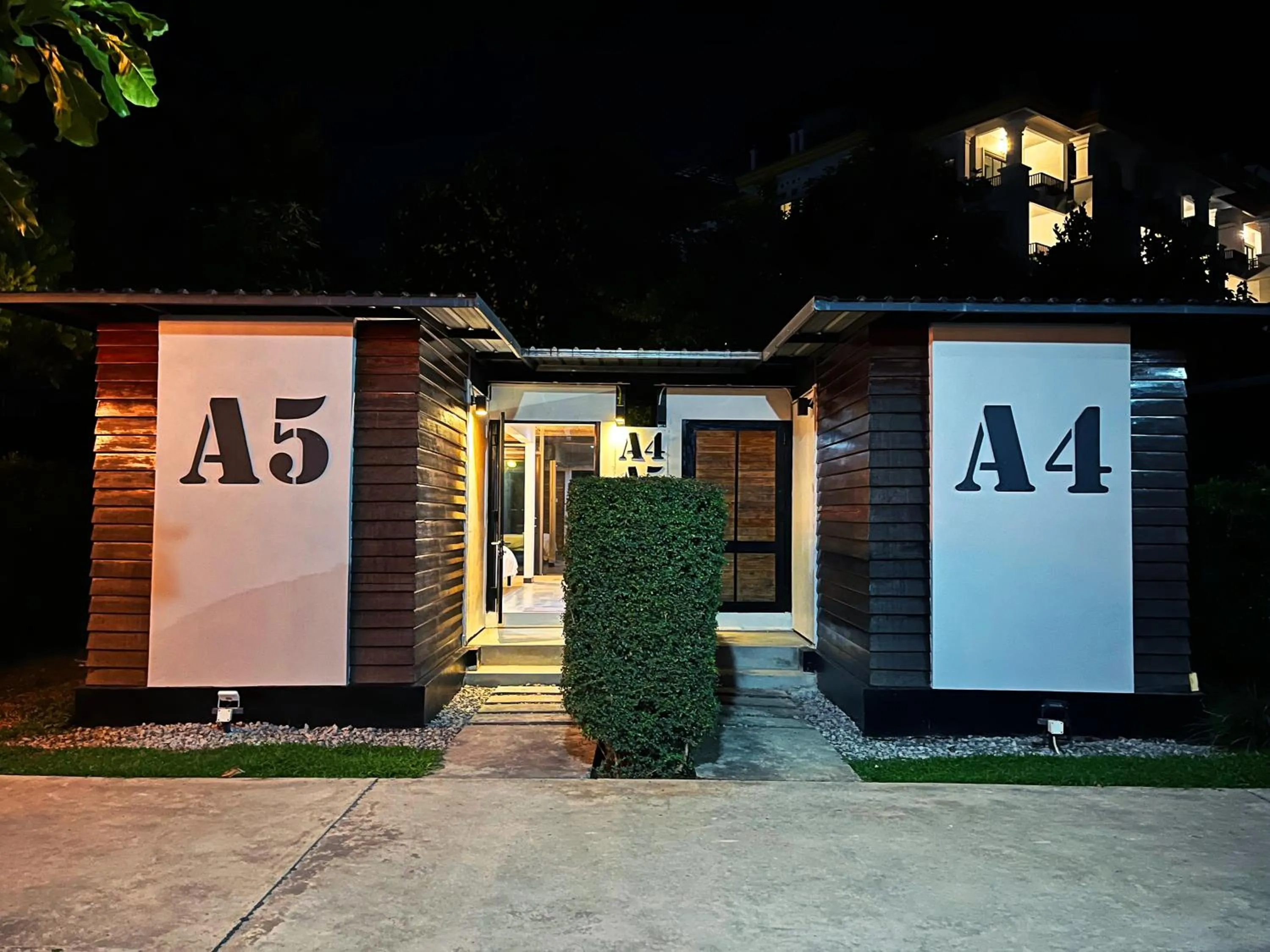 Property building in Kong Resort Vangvieng