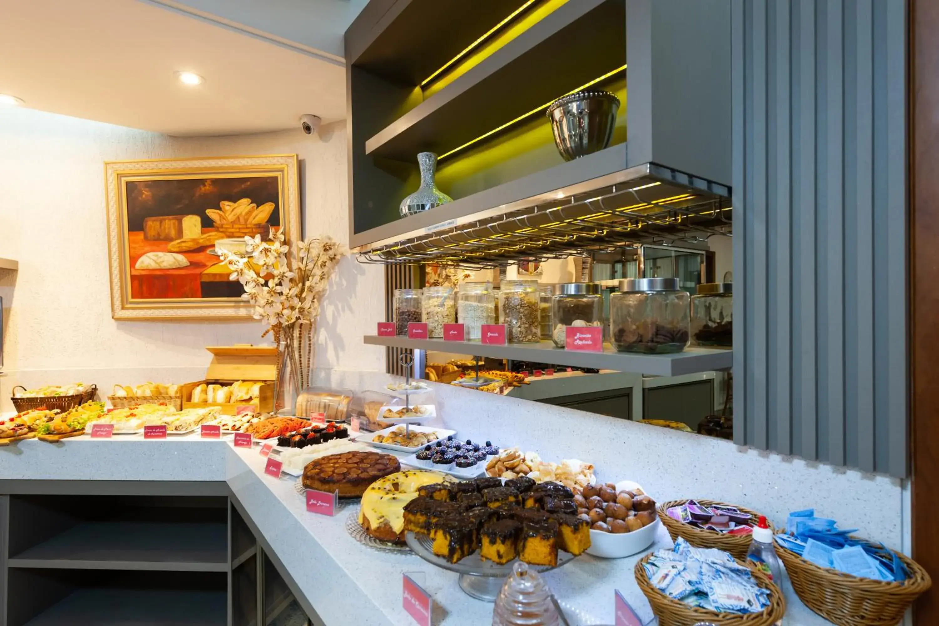 Restaurant/places to eat in Hotel Santorini Restaurant/places to eat in Hotel Santorini