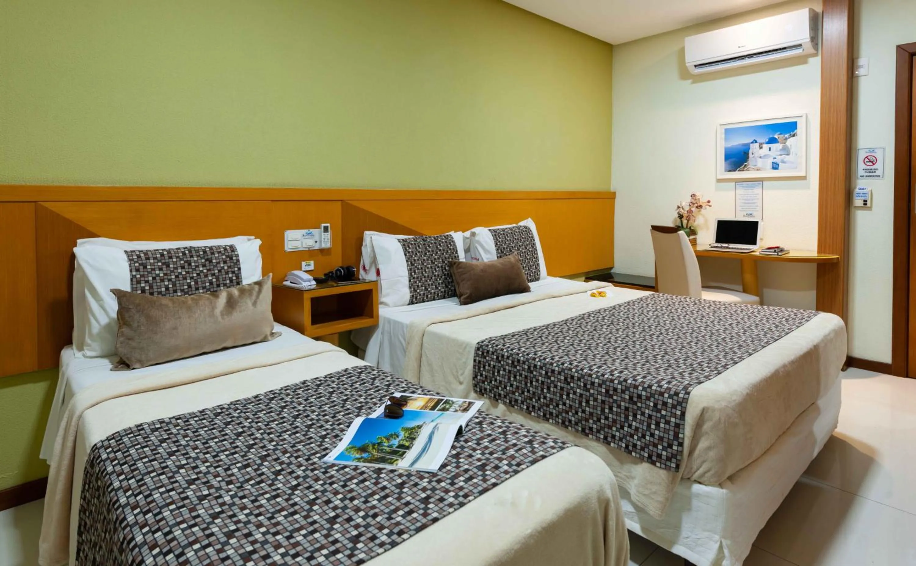 Bedroom, Bed in Hotel Santorini