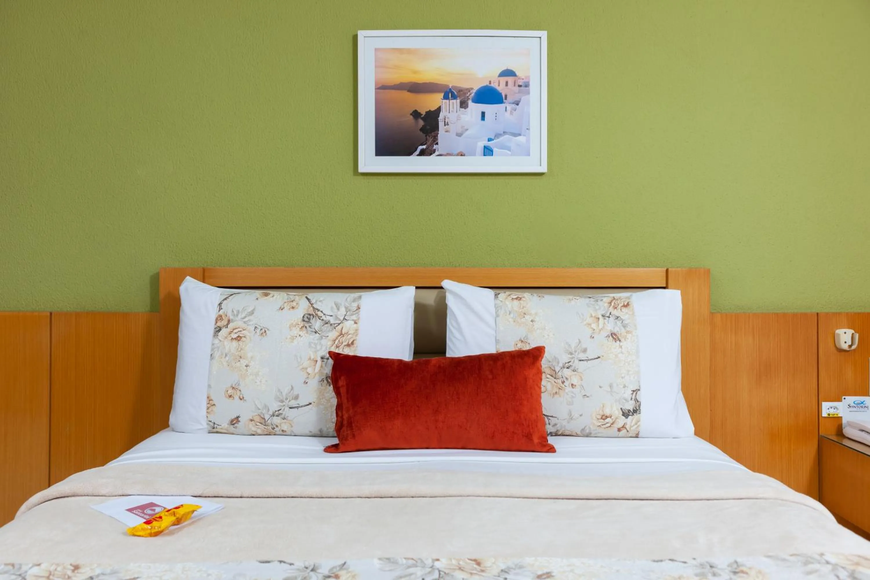 Bedroom, Bed in Hotel Santorini