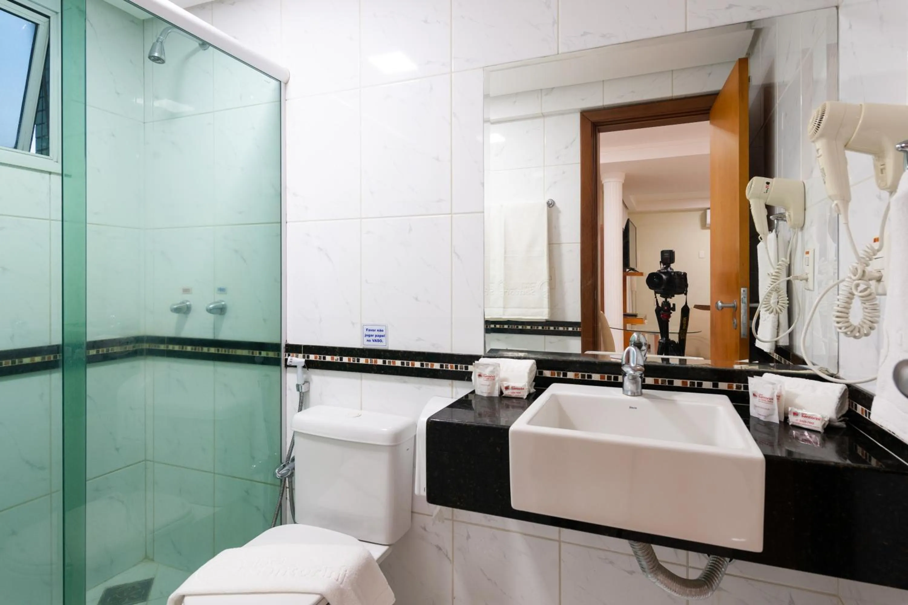 Shower in Hotel Santorini