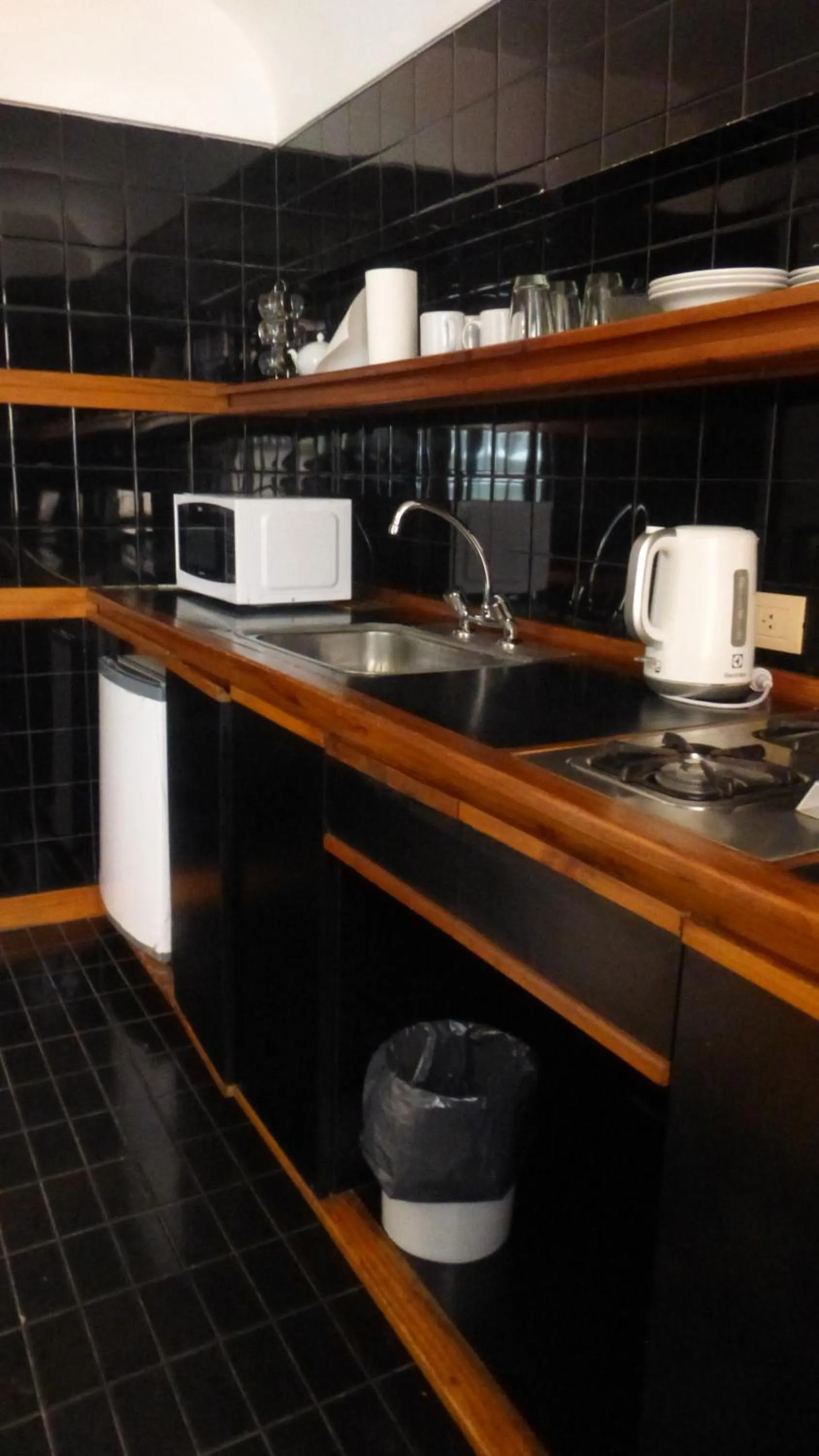 kitchen in Alquileres Temporarios by CLH Rentals