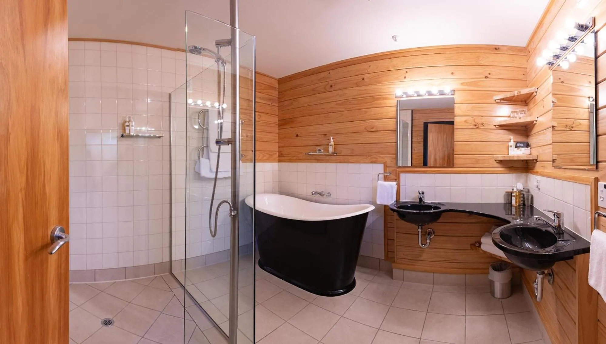 Bathroom in Westwood Lodge