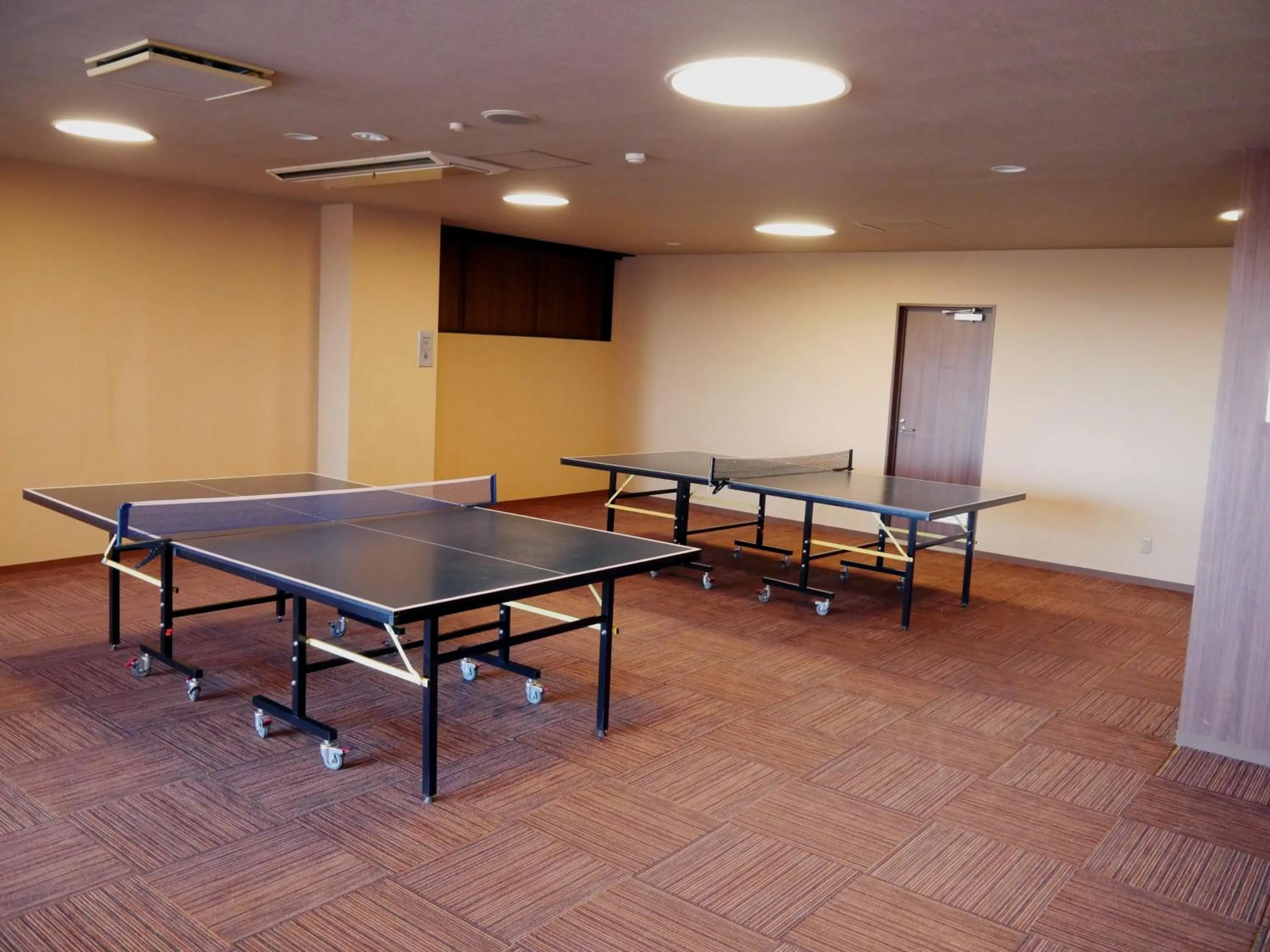 Table tennis in Kitakobushi Shiretoko Hotel & Resort