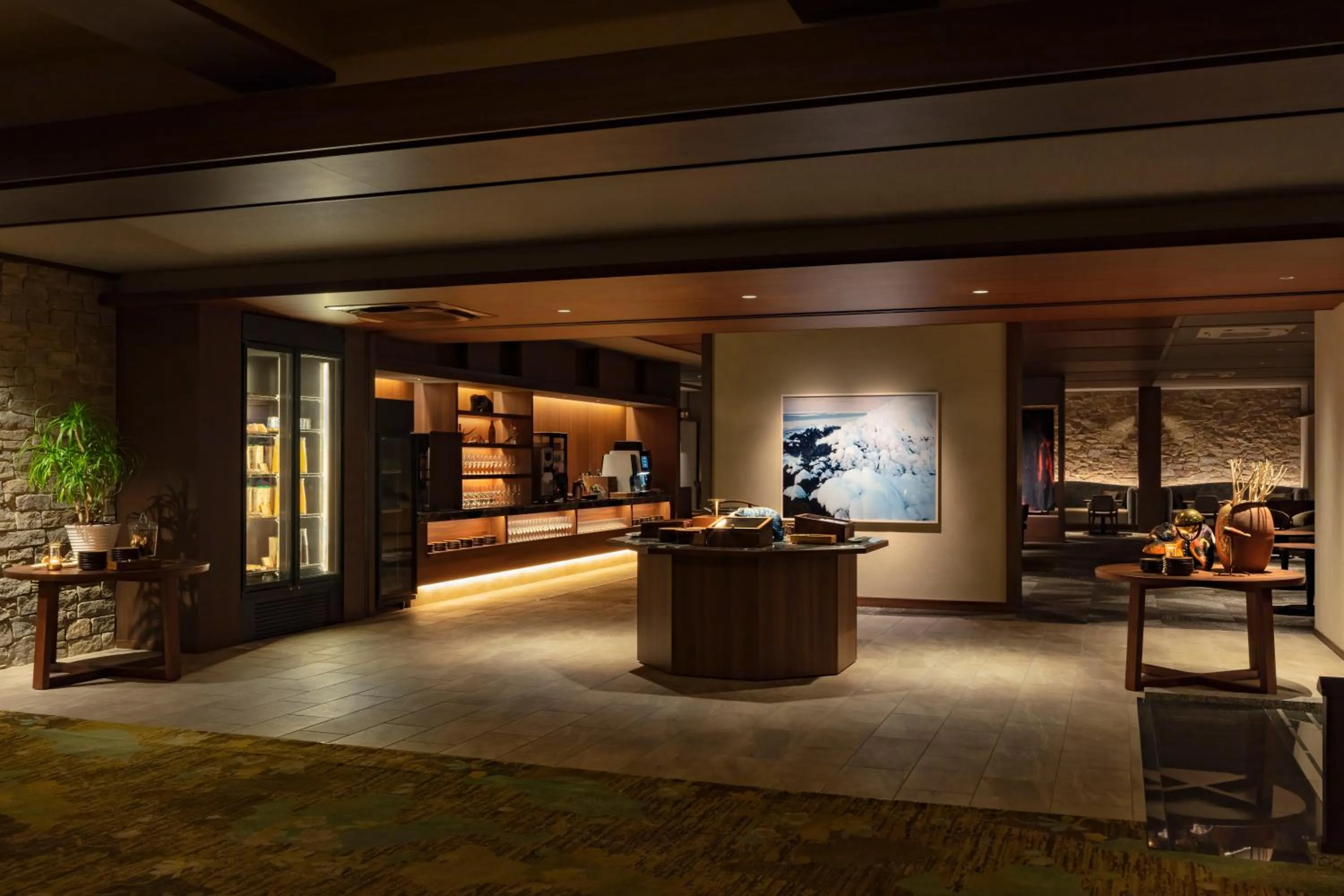 Lounge or bar in Kitakobushi Shiretoko Hotel & Resort