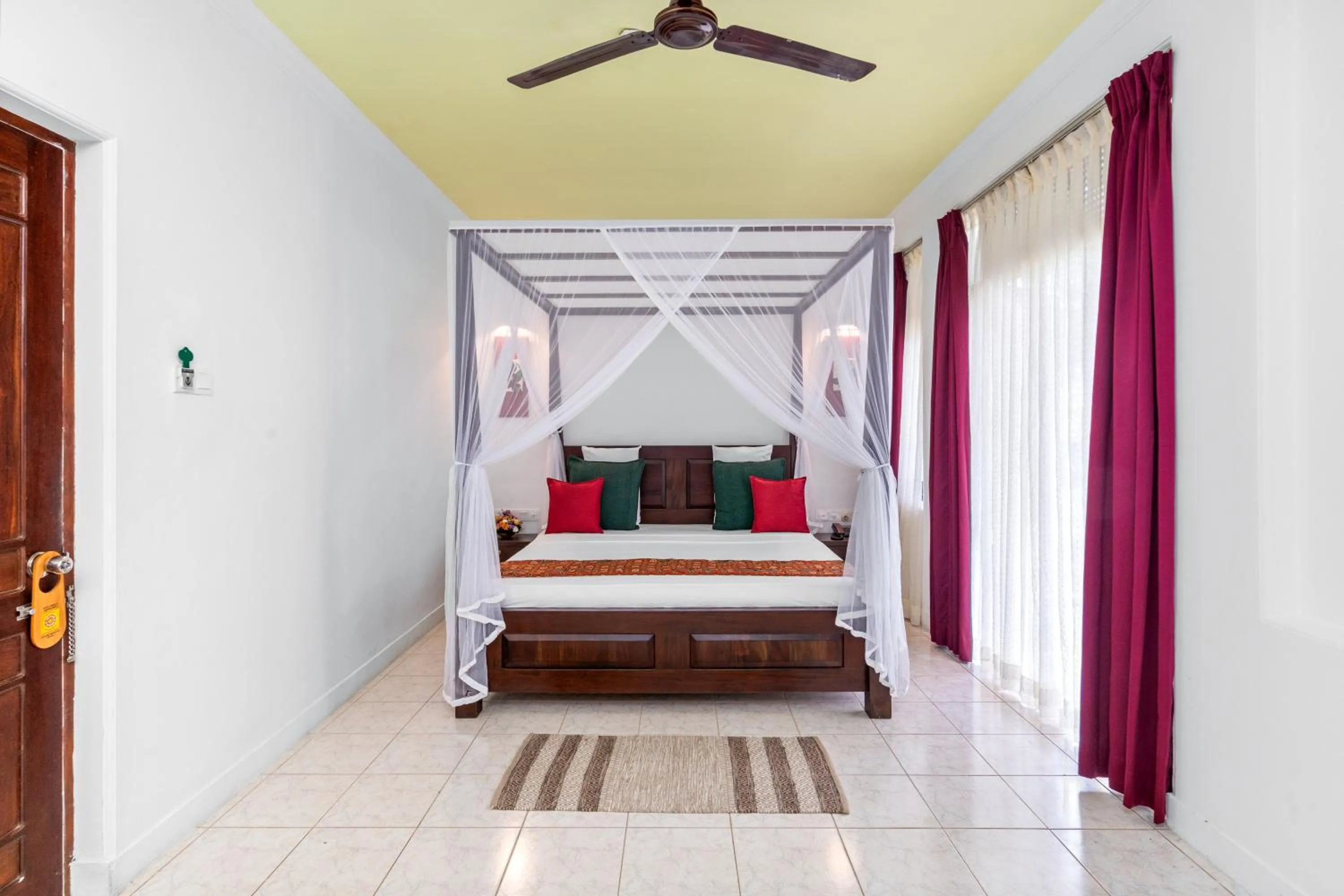 Bedroom, Bed in AIDA Hotel - Bentota