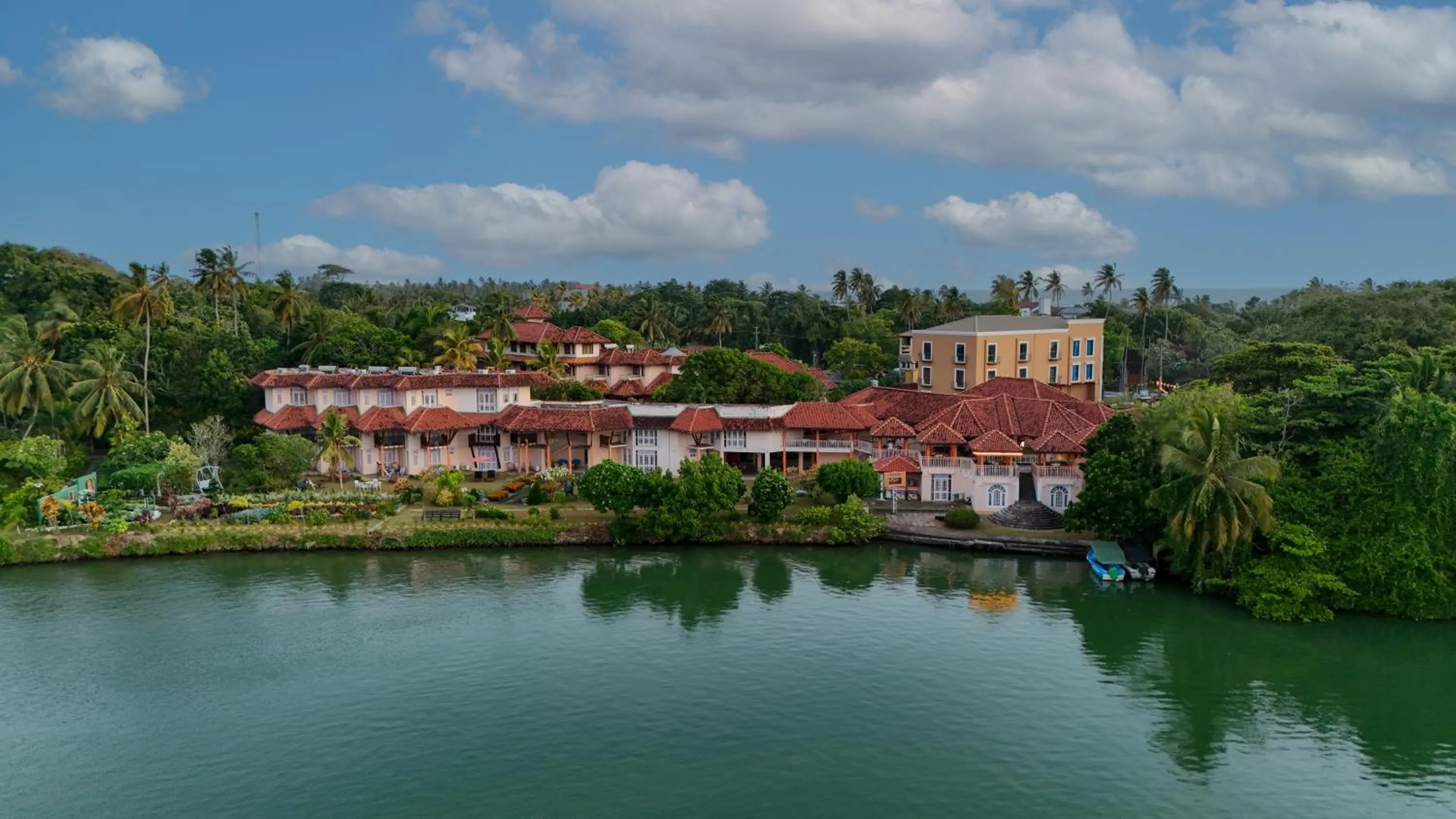 Property building in AIDA Hotel - Bentota