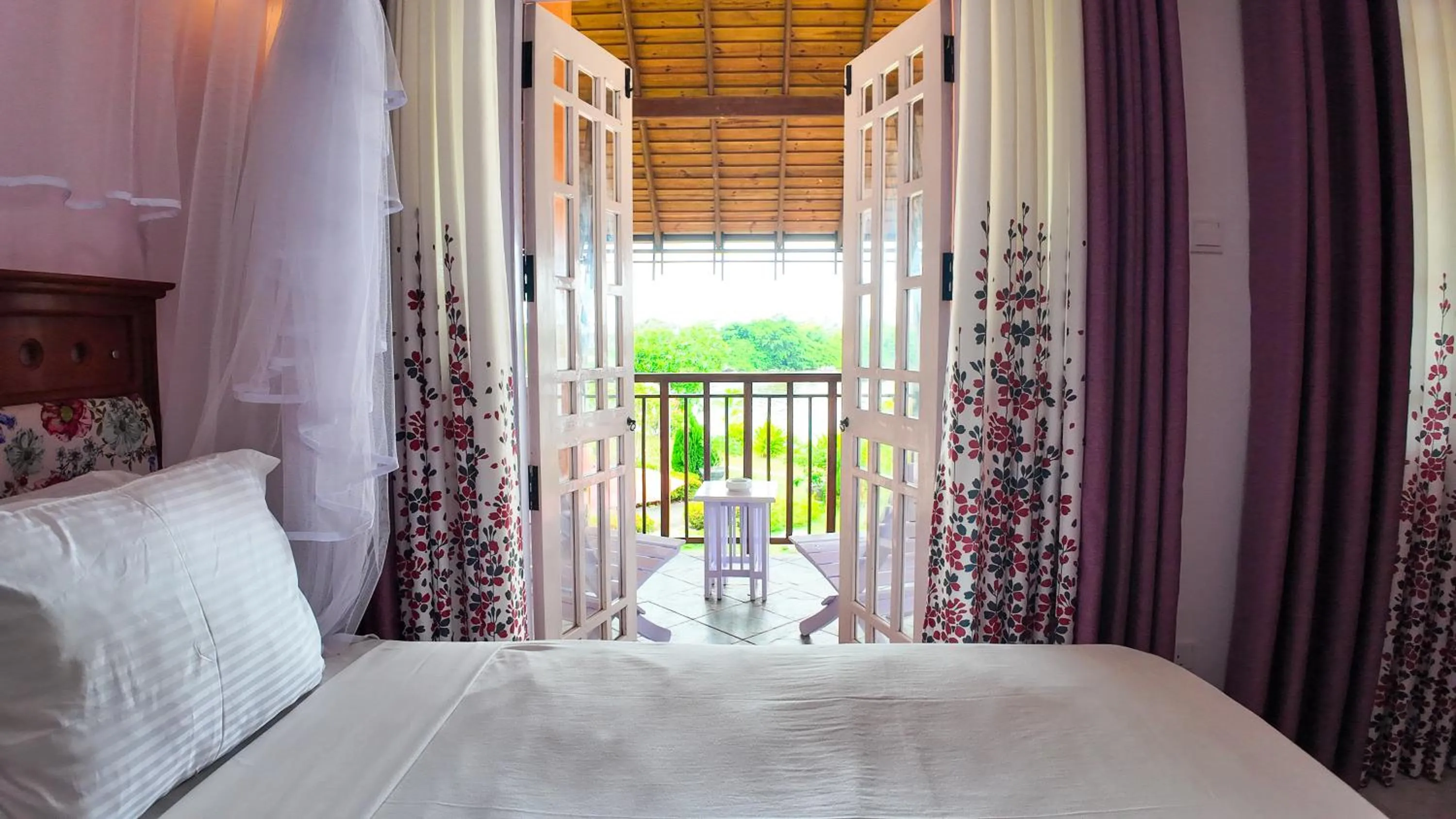 Bedroom, Bed in AIDA Hotel - Bentota