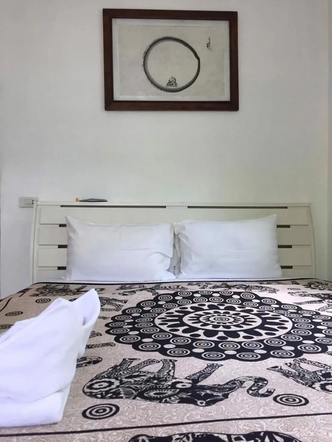 Decorative detail, Bed in Benjamin's Hut Decorative detail, Bed in Benjamin's Hut