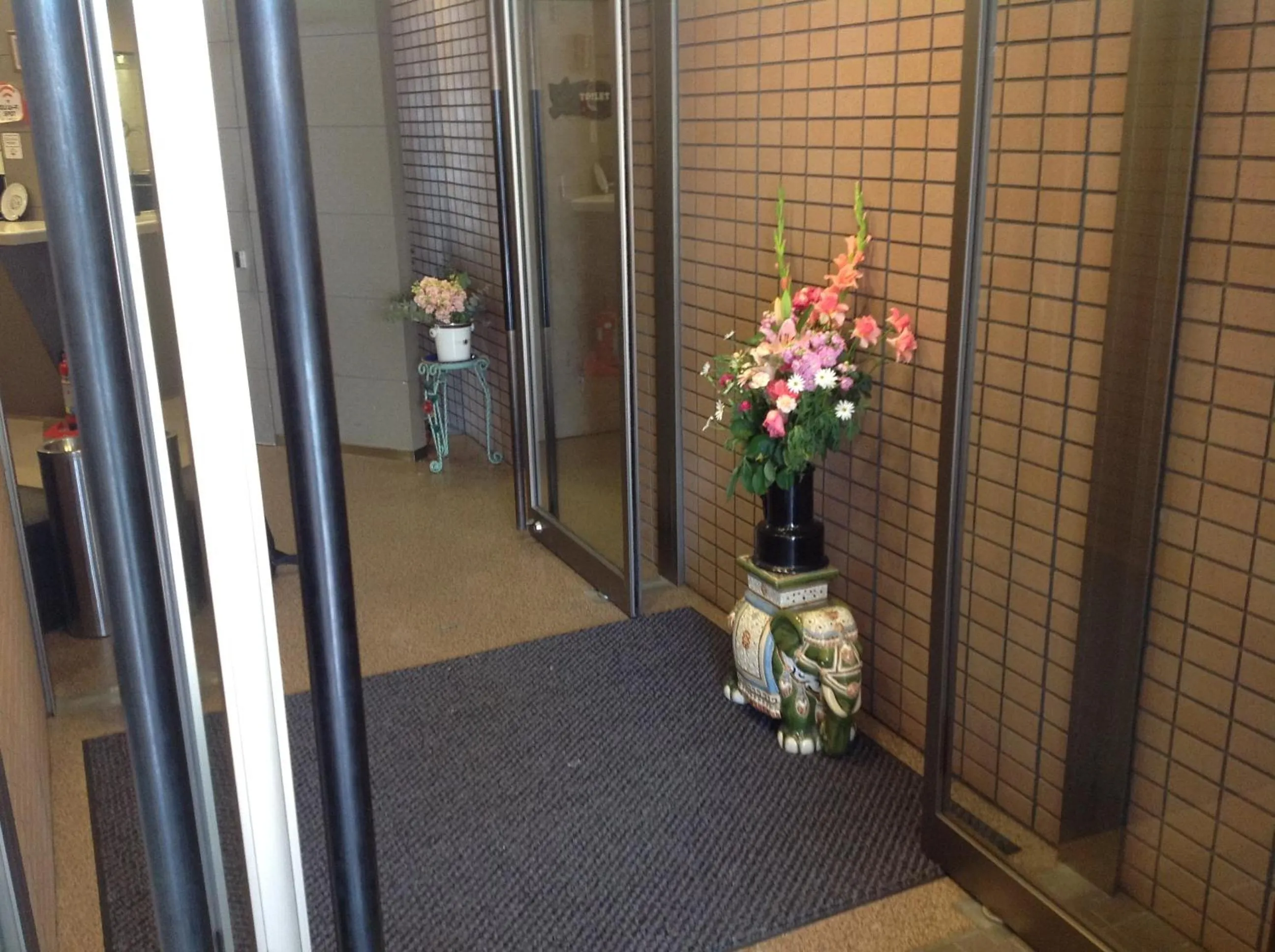 Decorative detail in Hotel Hinodeya